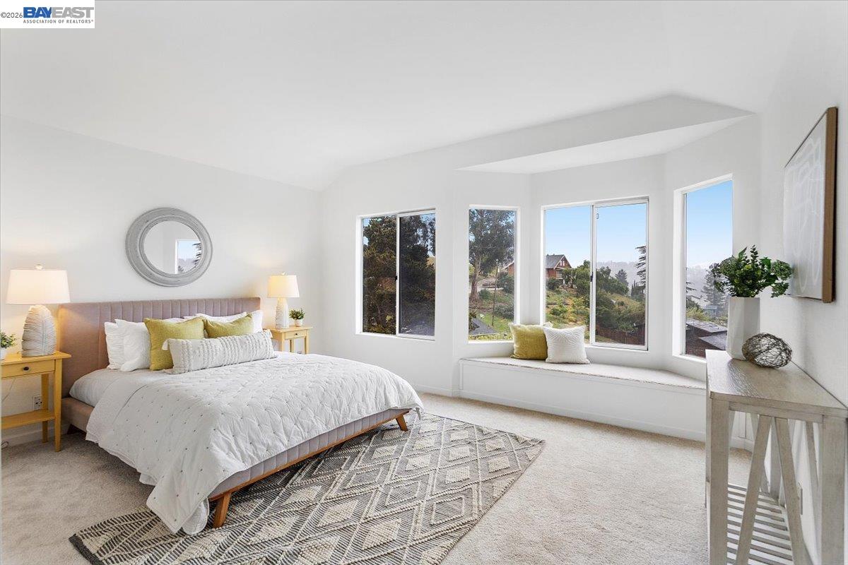 Detail Gallery Image 19 of 49 For 18786 Sydney Cir, Castro Valley,  CA 94546 - 4 Beds | 2/1 Baths