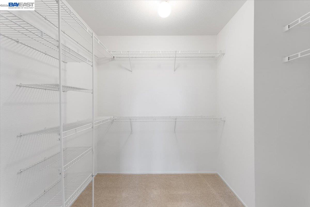 Detail Gallery Image 24 of 49 For 18786 Sydney Cir, Castro Valley,  CA 94546 - 4 Beds | 2/1 Baths