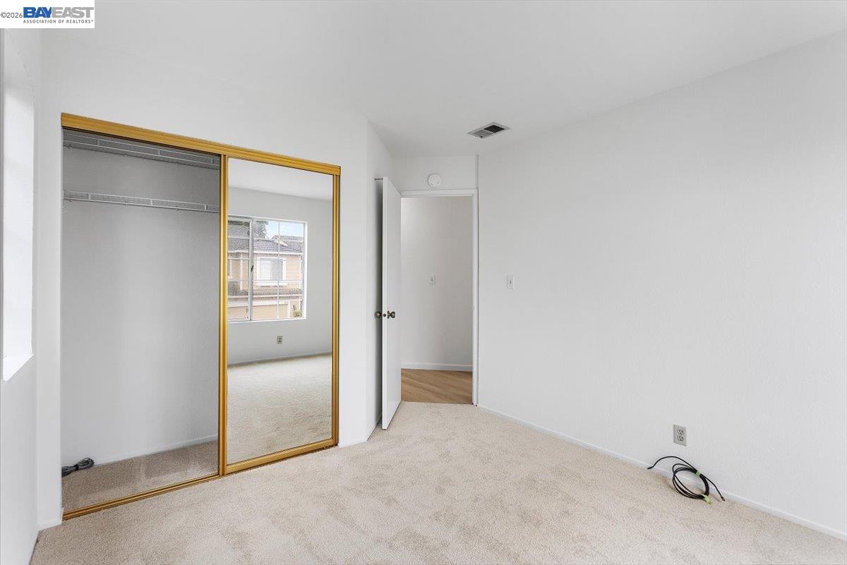 Detail Gallery Image 27 of 49 For 18786 Sydney Cir, Castro Valley,  CA 94546 - 4 Beds | 2/1 Baths