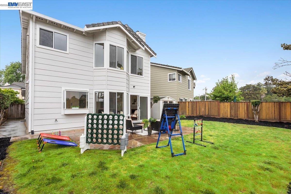 Detail Gallery Image 35 of 49 For 18786 Sydney Cir, Castro Valley,  CA 94546 - 4 Beds | 2/1 Baths