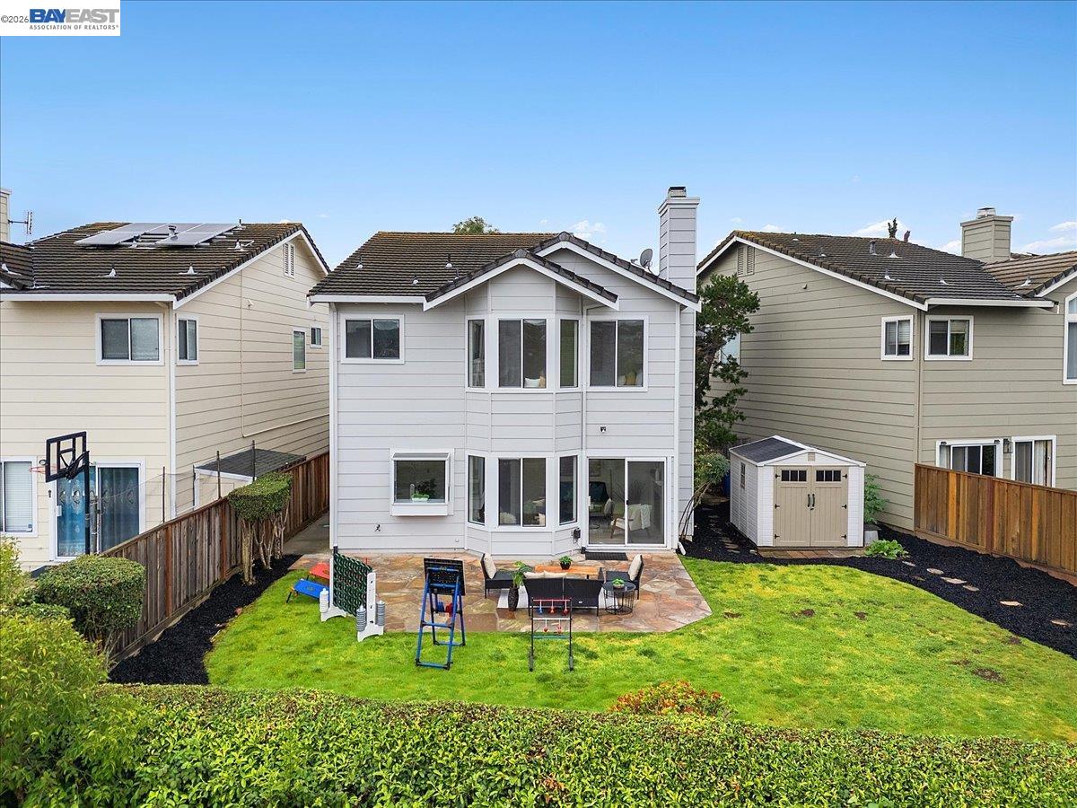 Detail Gallery Image 37 of 49 For 18786 Sydney Cir, Castro Valley,  CA 94546 - 4 Beds | 2/1 Baths