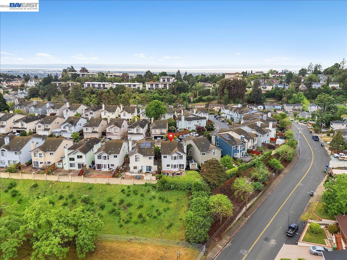 Detail Gallery Image 43 of 49 For 18786 Sydney Cir, Castro Valley,  CA 94546 - 4 Beds | 2/1 Baths