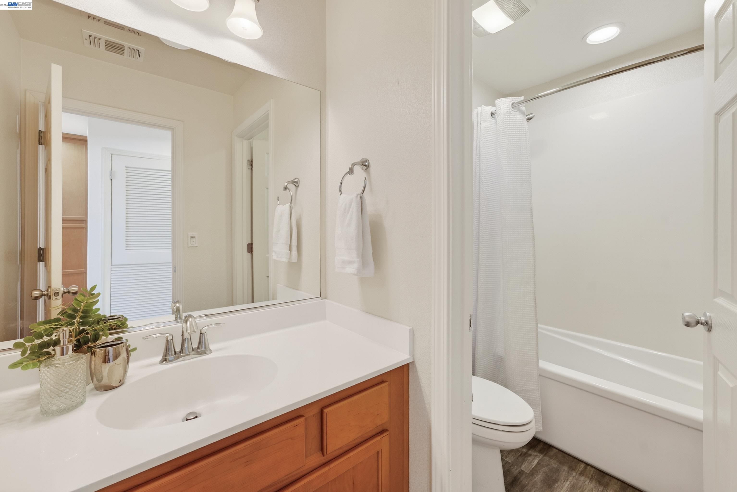 Detail Gallery Image 35 of 54 For 538 Citadelle Ln, San Jose,  CA 95116 - 3 Beds | 2/1 Baths