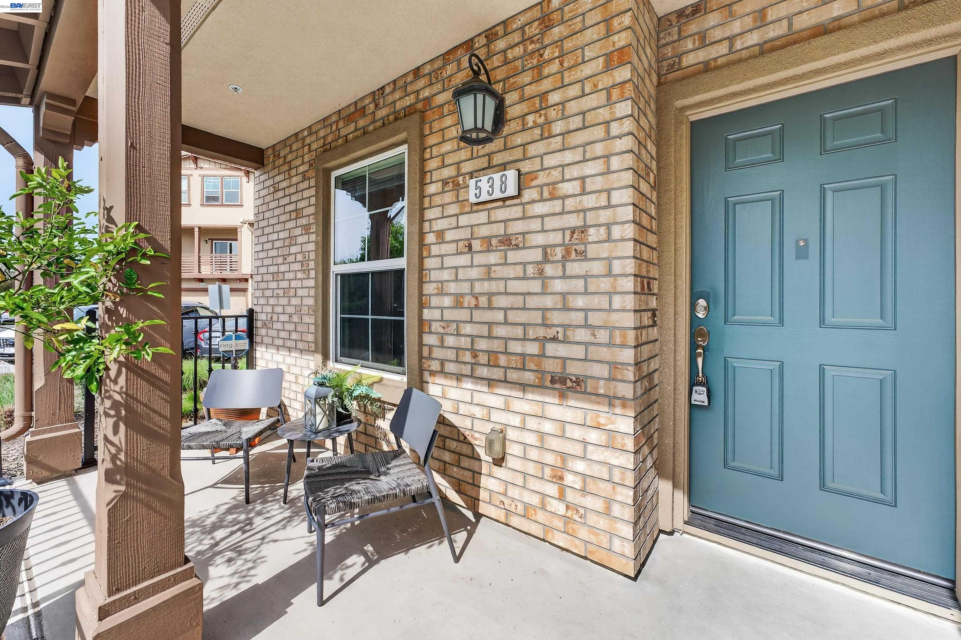 Detail Gallery Image 8 of 54 For 538 Citadelle Ln, San Jose,  CA 95116 - 3 Beds | 2/1 Baths