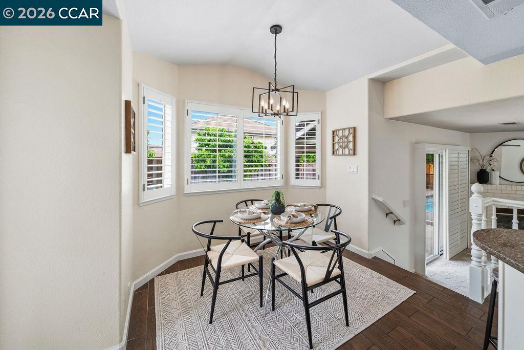 Detail Gallery Image 14 of 51 For 1520 Thistle Ct, Oakley,  CA 94561 - 5 Beds | 3 Baths