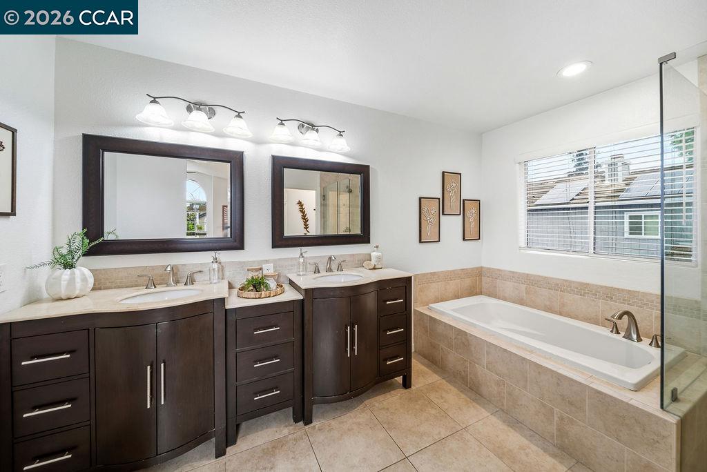 Detail Gallery Image 24 of 51 For 1520 Thistle Ct, Oakley,  CA 94561 - 5 Beds | 3 Baths