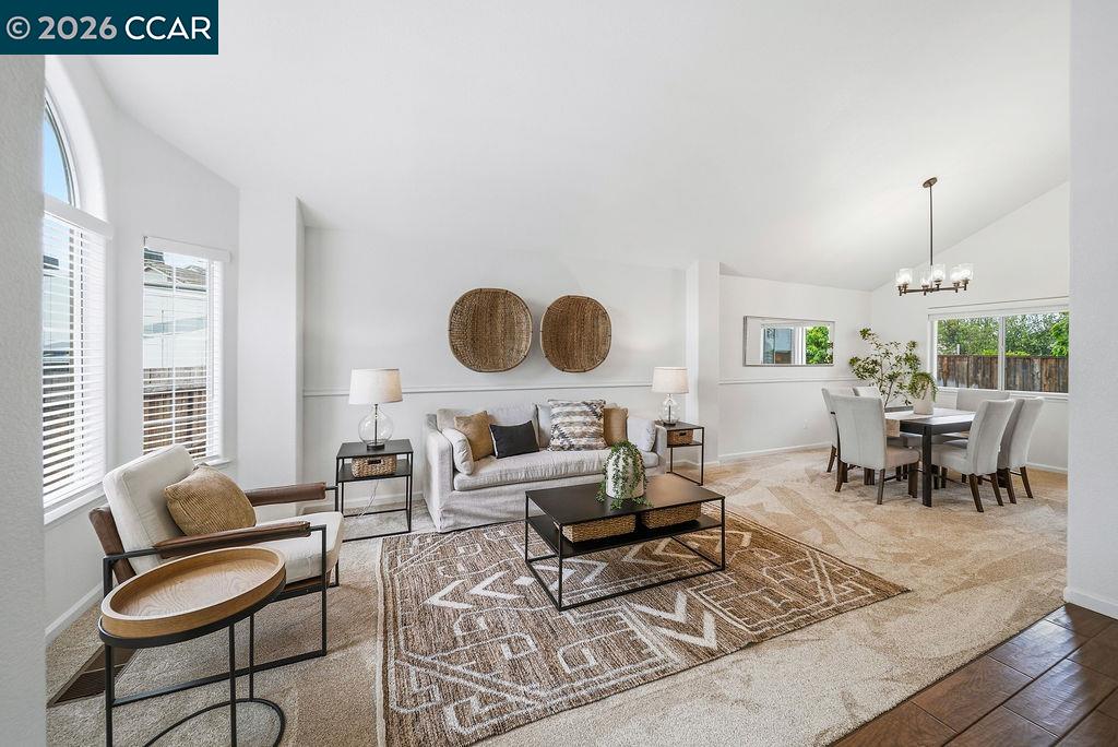 Detail Gallery Image 4 of 51 For 1520 Thistle Ct, Oakley,  CA 94561 - 5 Beds | 3 Baths