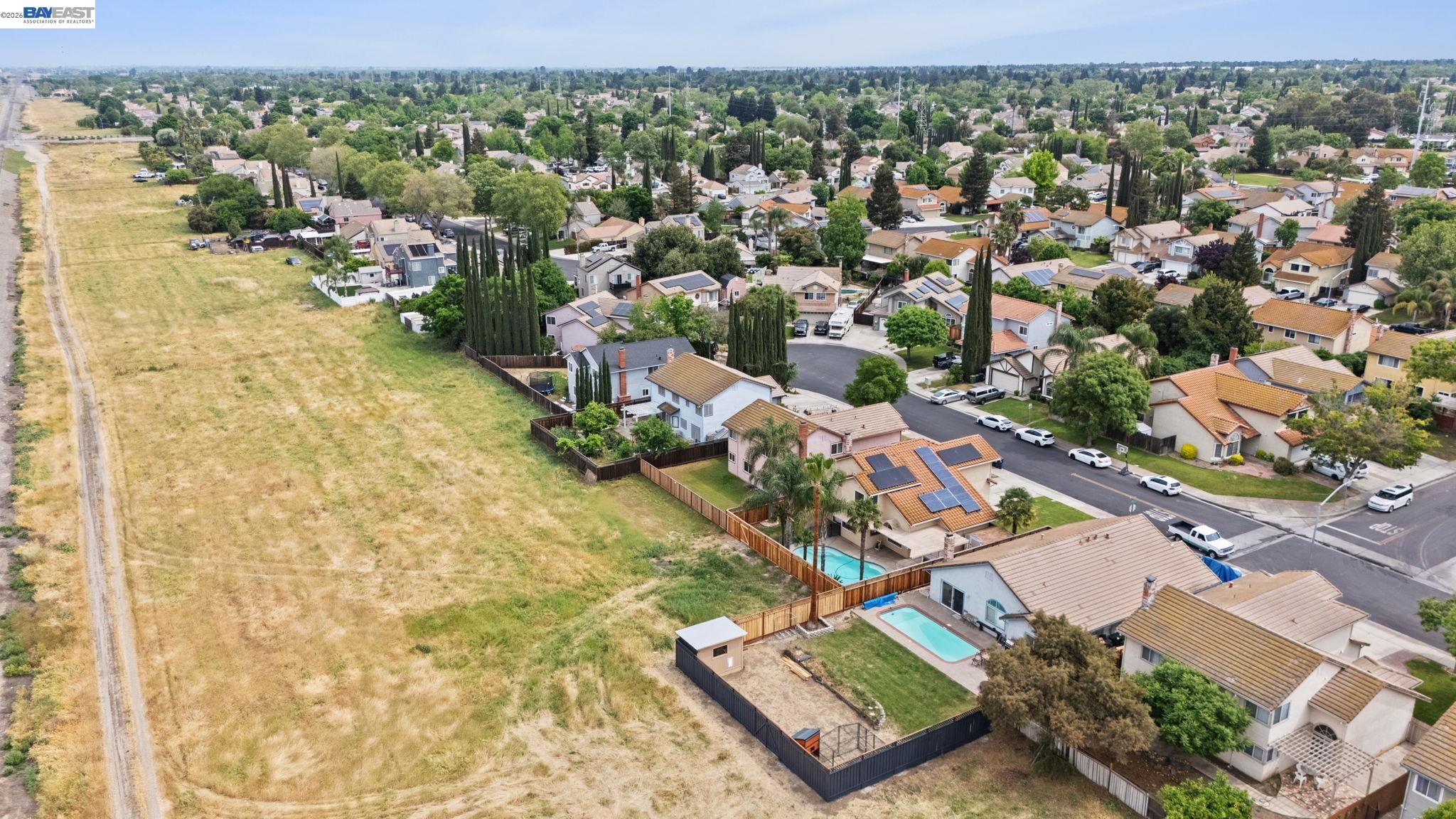 Detail Gallery Image 6 of 33 For 1781 Summertime, Tracy,  CA 95376 - 4 Beds | 2/1 Baths