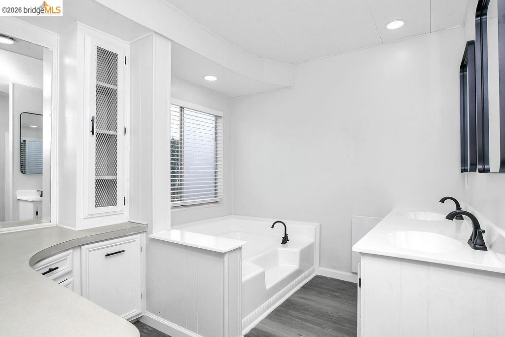 Detail Gallery Image 17 of 19 For 1 Mark Lane, Antioch,  CA 94509 - 2 Beds | 2 Baths