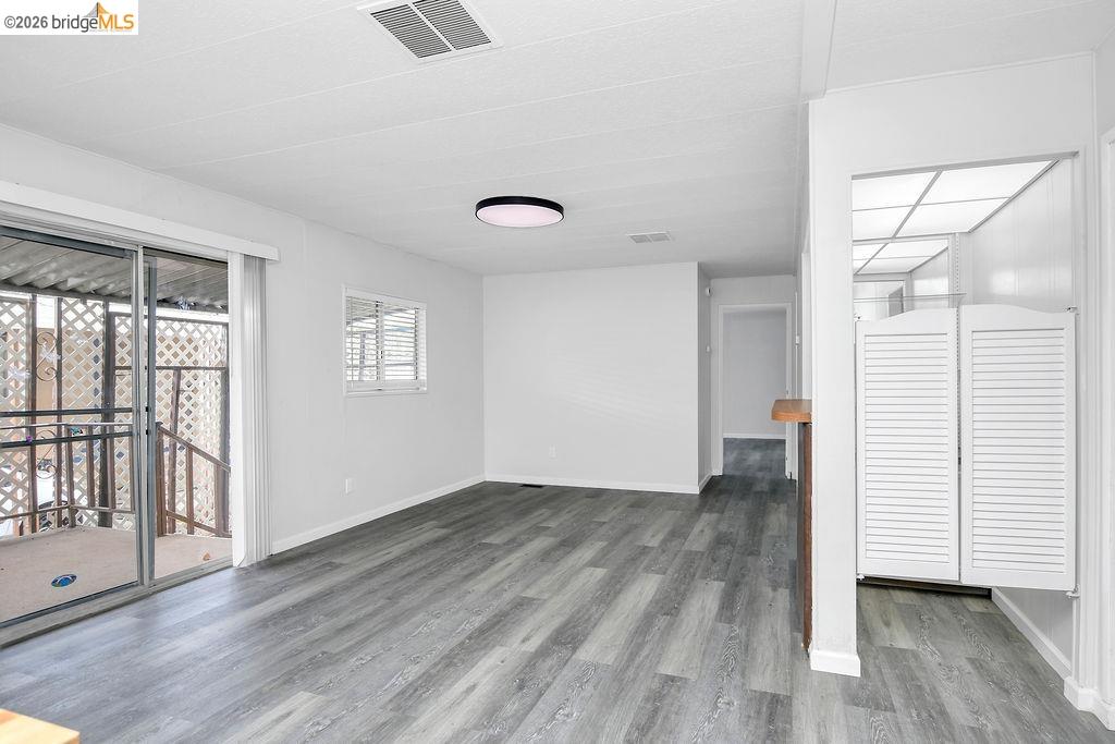 Detail Gallery Image 10 of 19 For 1 Mark Lane, Antioch,  CA 94509 - 2 Beds | 2 Baths