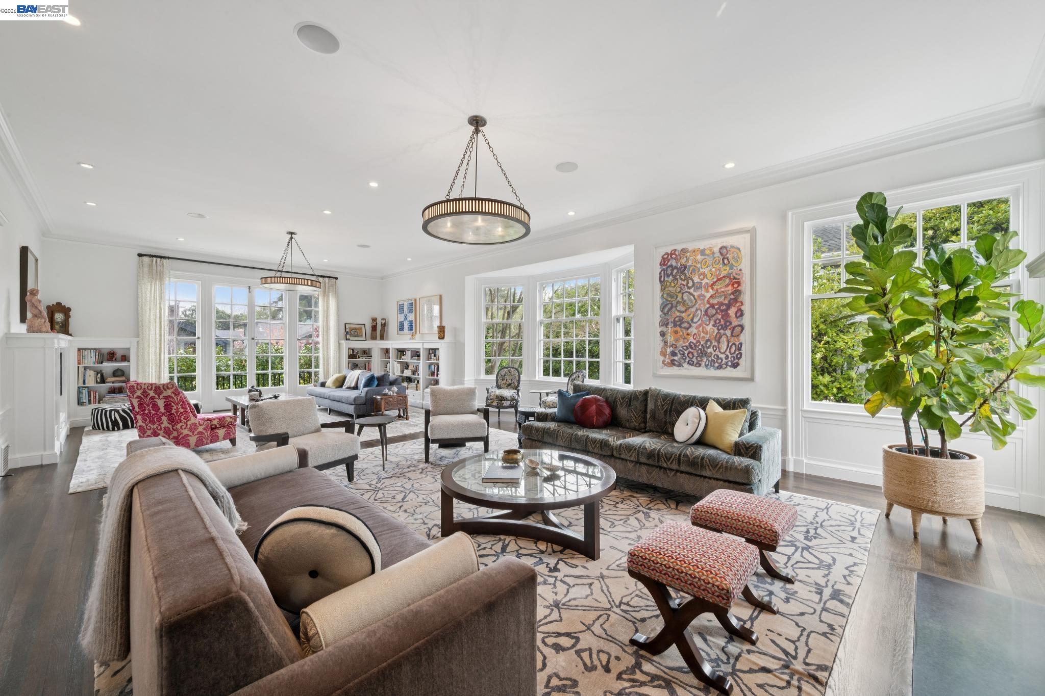 1121 BAY STREET, Alameda, CA, 94501