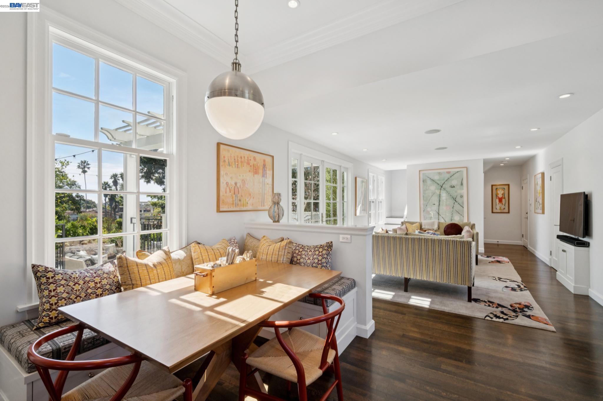 1121 BAY STREET, Alameda, CA, 94501
