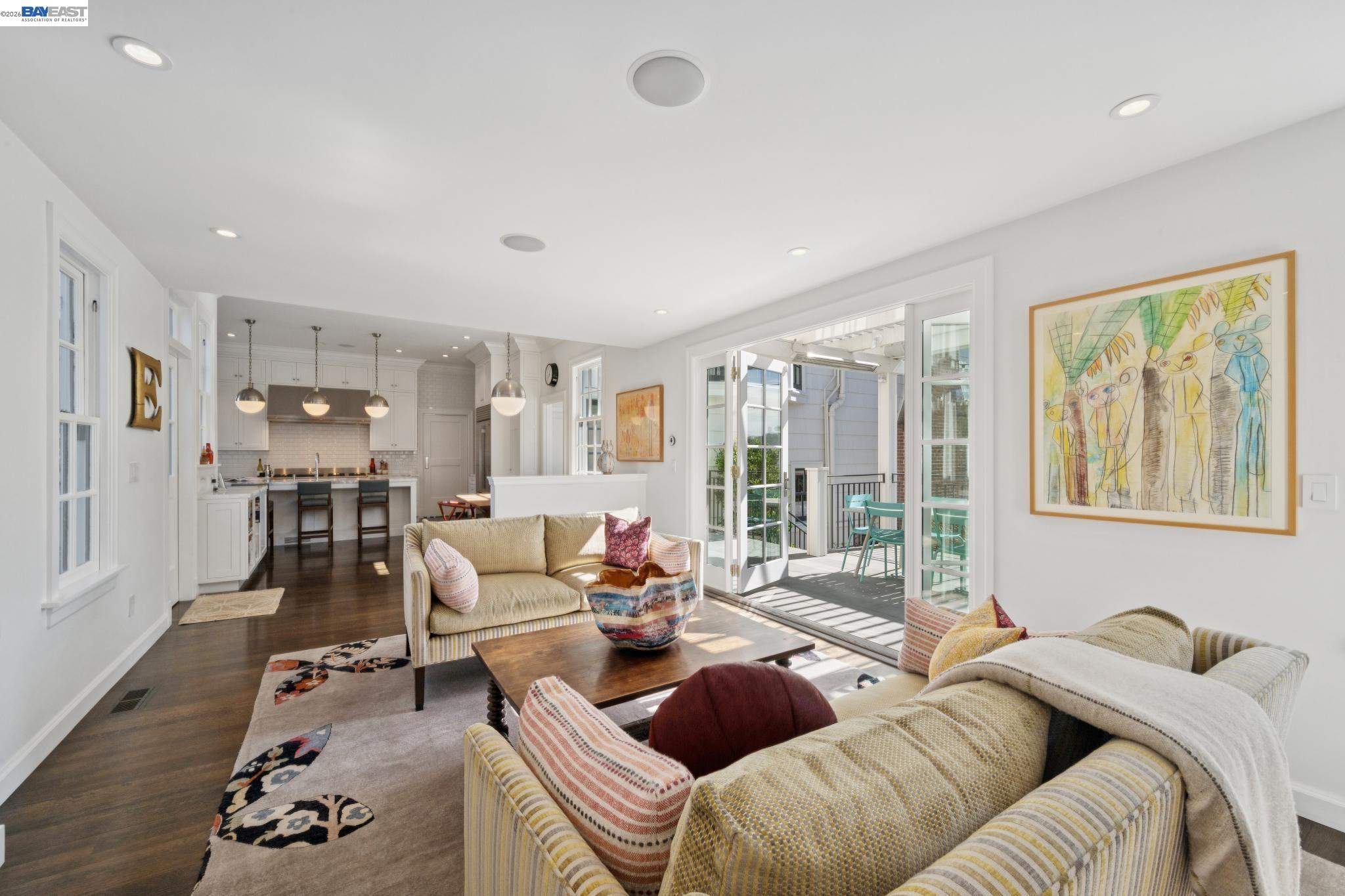 1121 BAY STREET, Alameda, CA, 94501