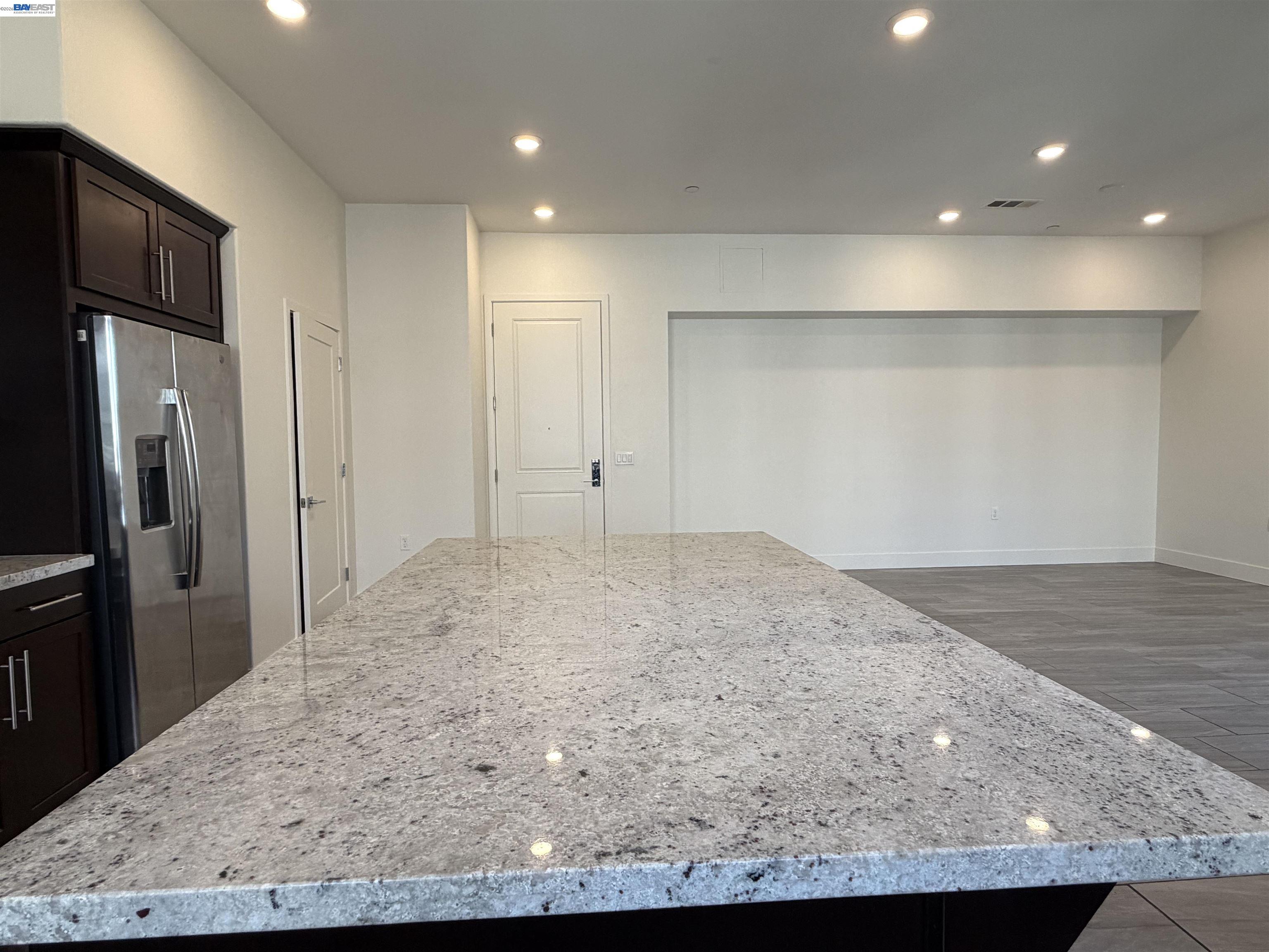 Detail Gallery Image 11 of 51 For 1625 Delano St #31,  Milpitas,  CA 95035 - 3 Beds | 2/1 Baths