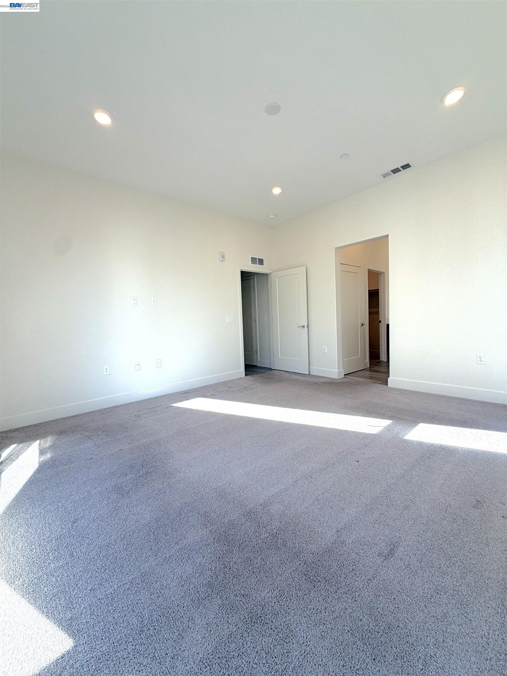 Detail Gallery Image 16 of 51 For 1625 Delano St #31,  Milpitas,  CA 95035 - 3 Beds | 2/1 Baths