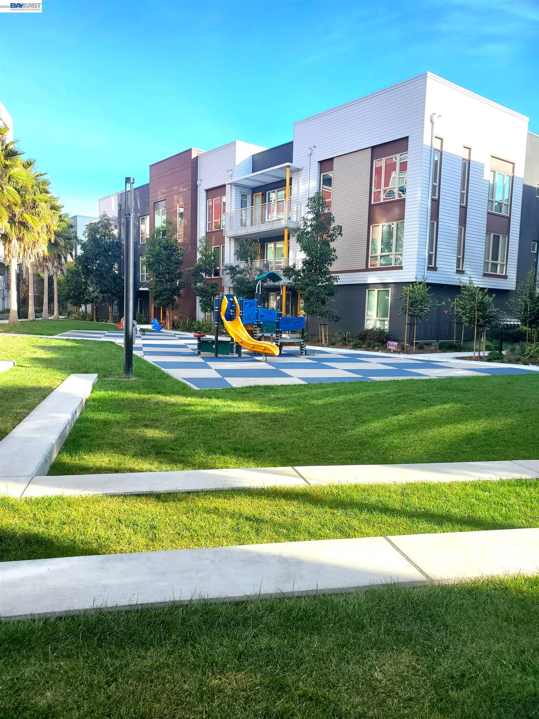 Detail Gallery Image 46 of 51 For 1625 Delano St #31,  Milpitas,  CA 95035 - 3 Beds | 2/1 Baths