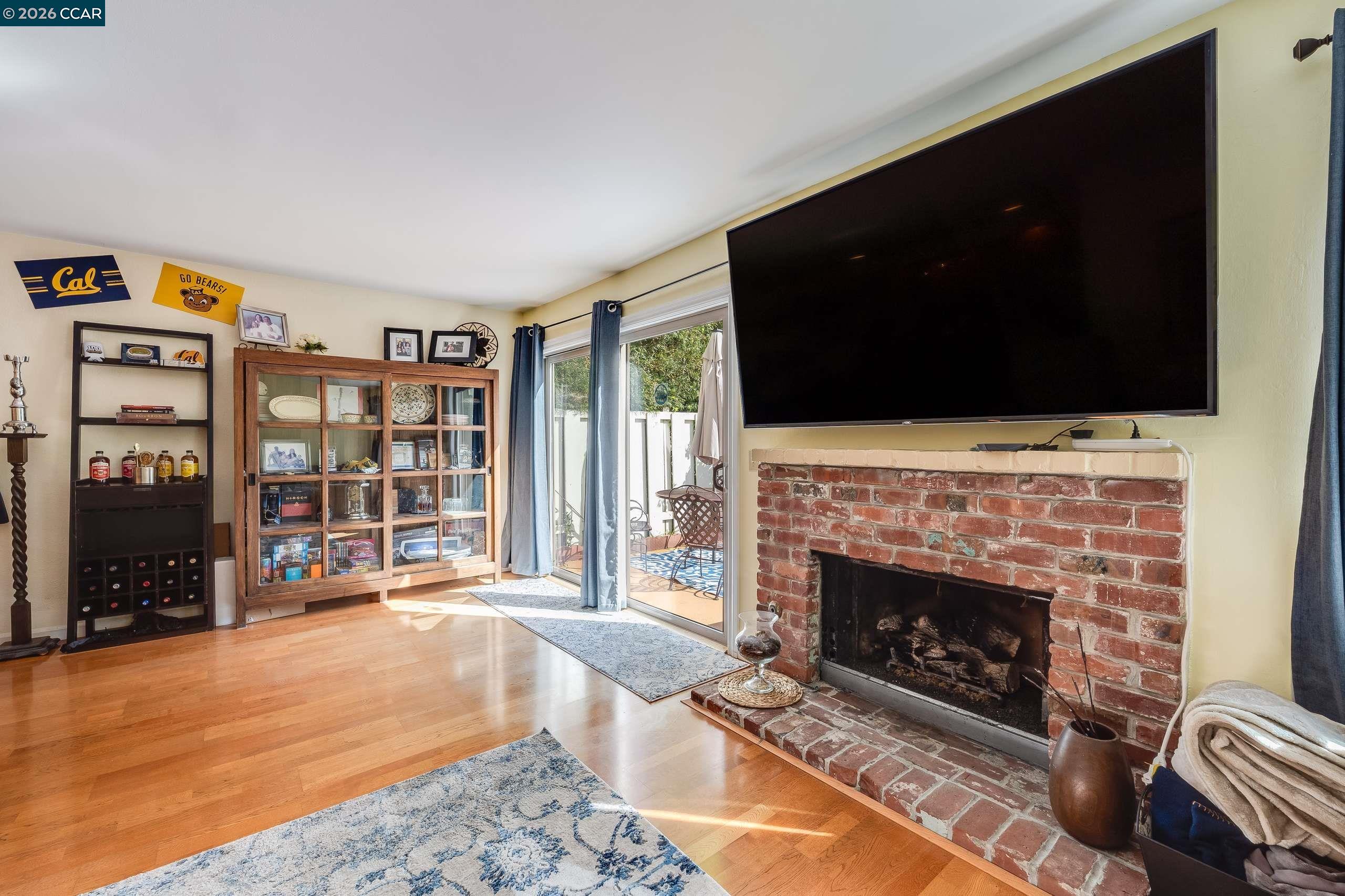 Photo #8: 41129395 Listing: Photo #8