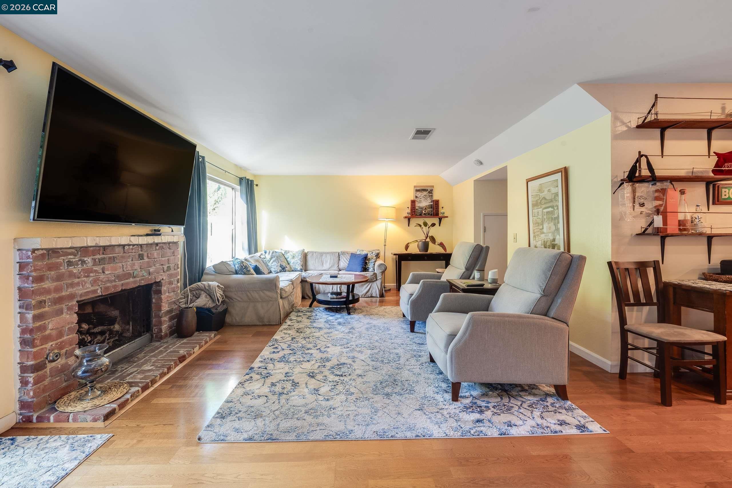 131 Ironwood, Oakland, CA, 94605