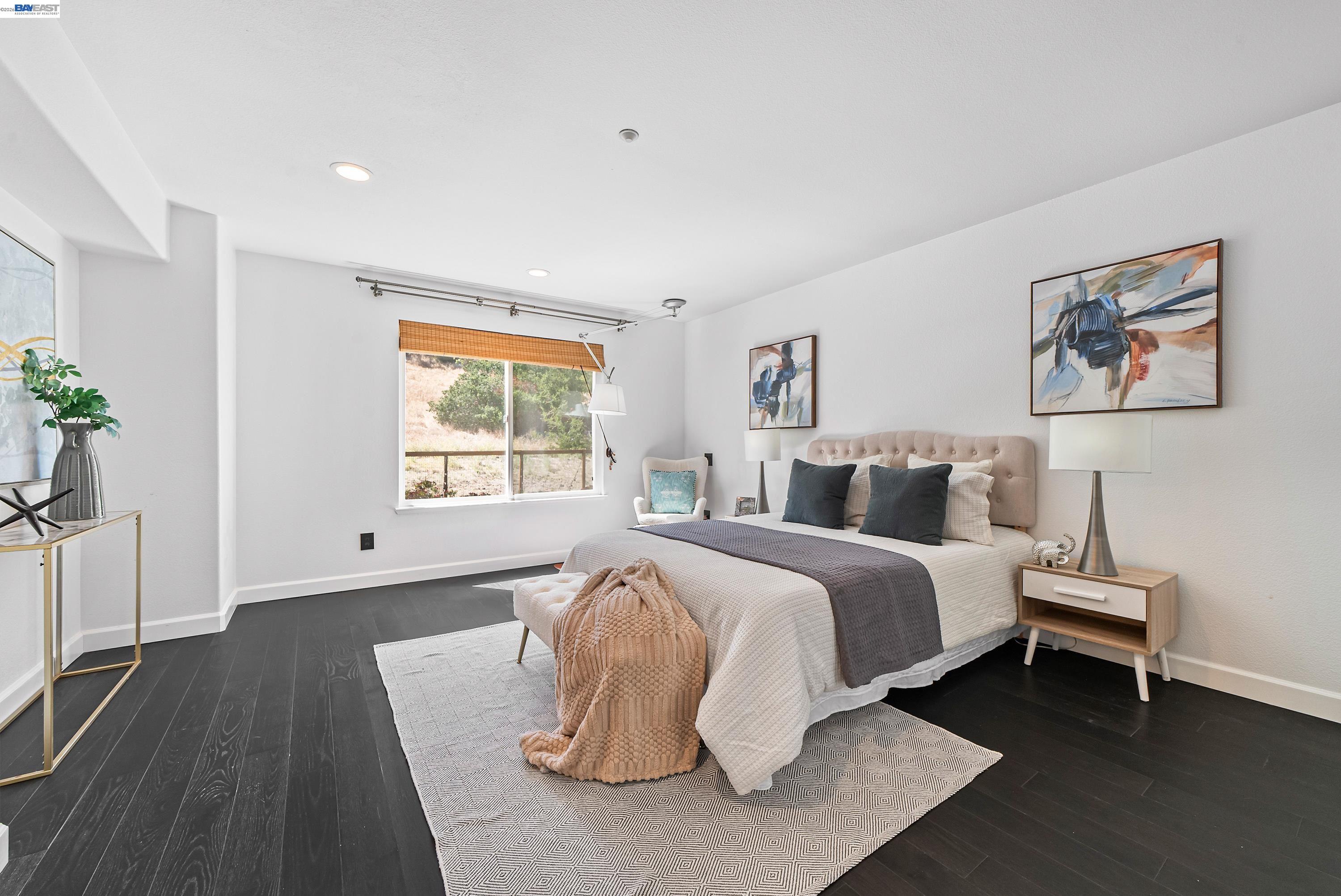 Detail Gallery Image 24 of 43 For 43 Ferdinand Way, Novato,  CA 94949 - 3 Beds | 2/1 Baths