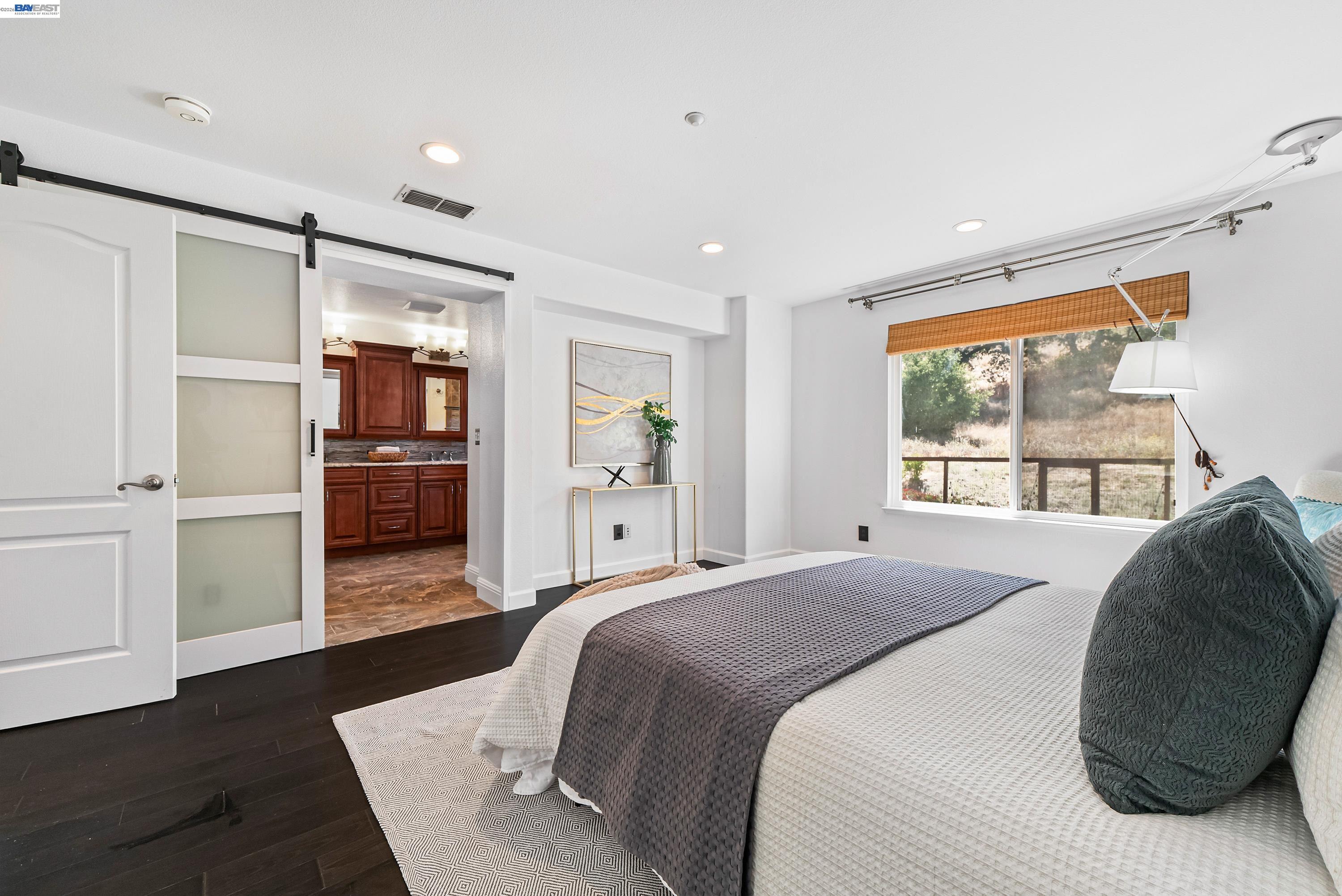 Detail Gallery Image 25 of 43 For 43 Ferdinand Way, Novato,  CA 94949 - 3 Beds | 2/1 Baths