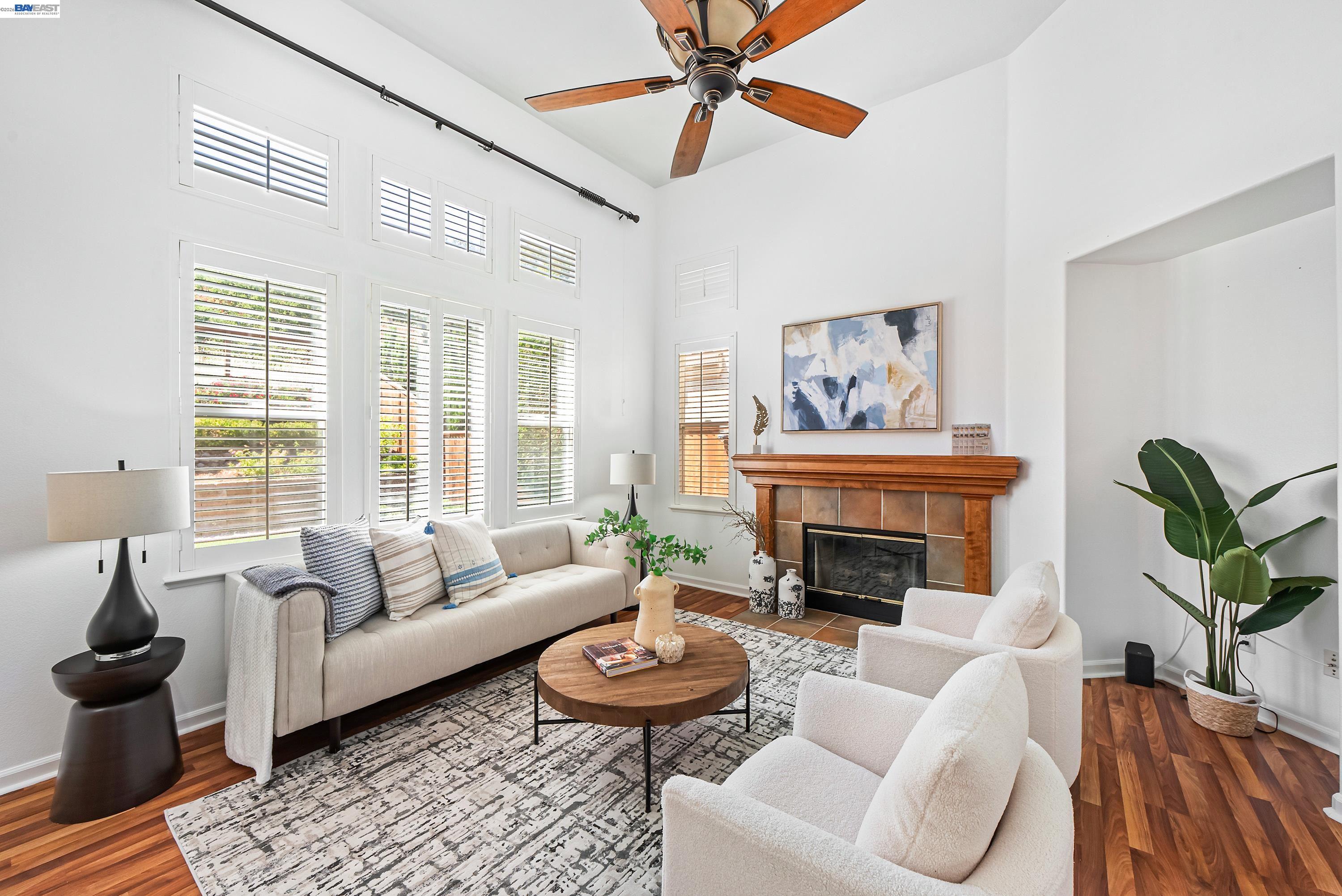 Detail Gallery Image 6 of 43 For 43 Ferdinand Way, Novato,  CA 94949 - 3 Beds | 2/1 Baths