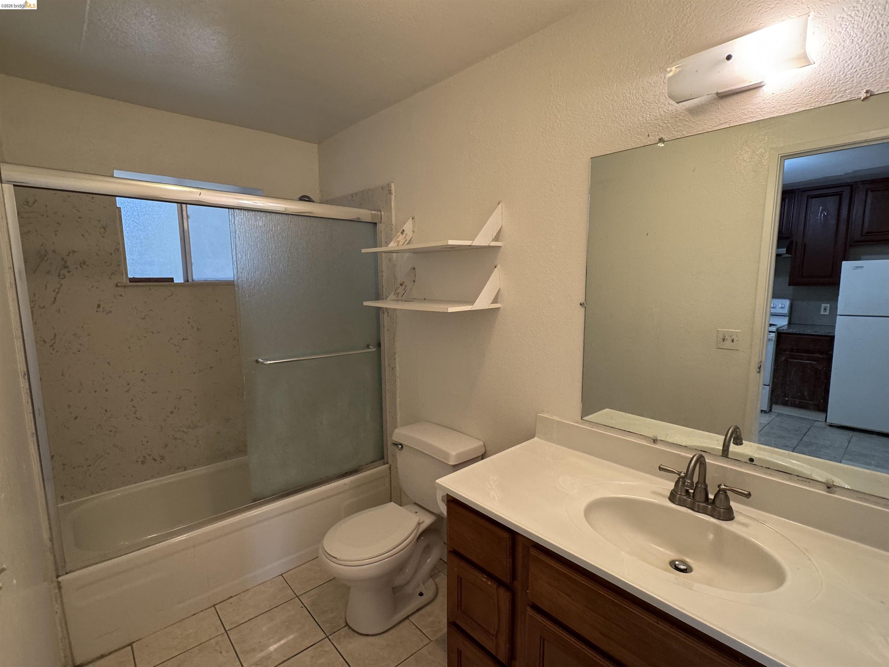 Detail Gallery Image 14 of 16 For 2151 E 24th Street, Oakland,  CA 94606 - – Beds | – Baths