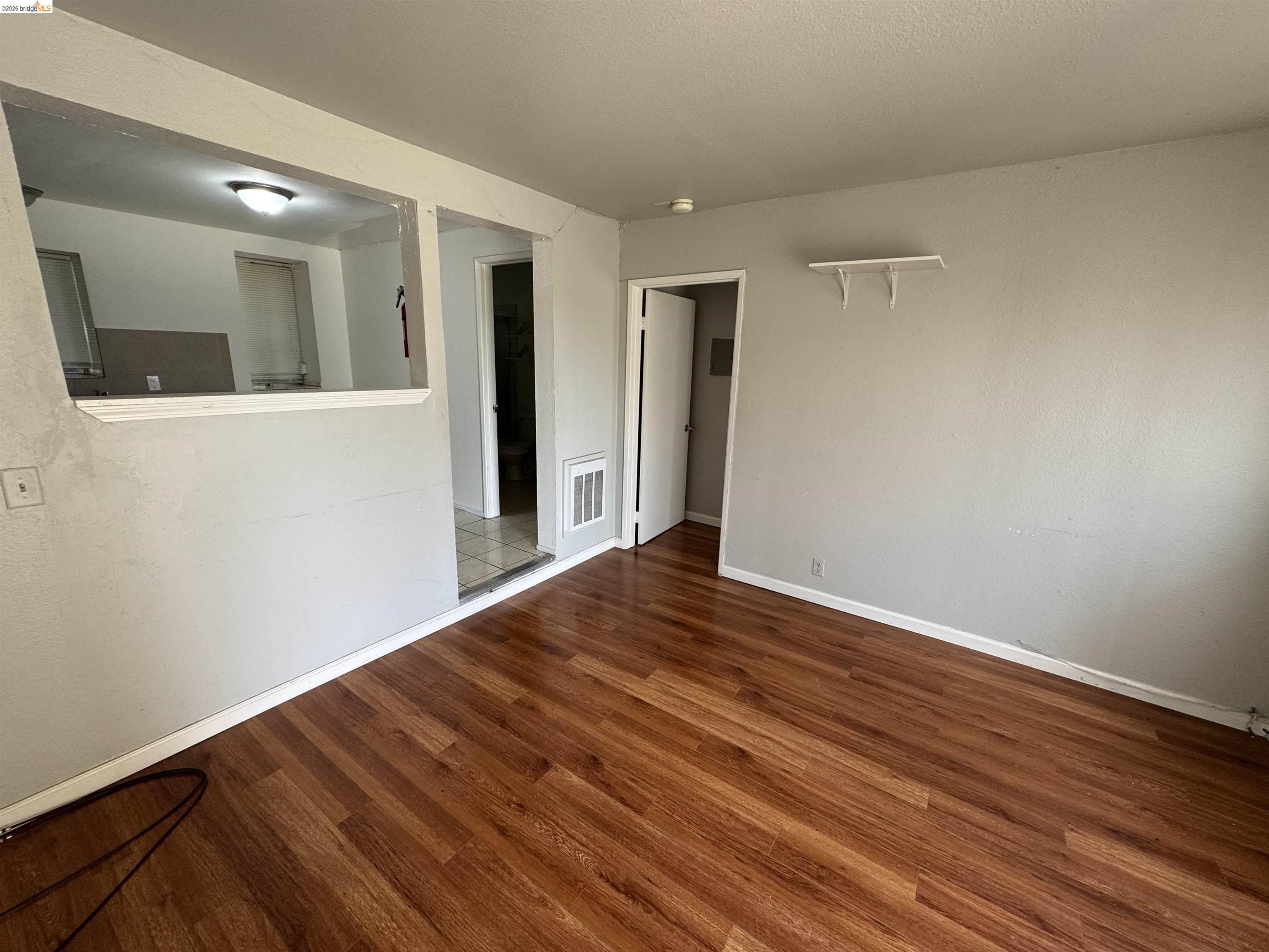 Detail Gallery Image 16 of 16 For 2151 E 24th Street, Oakland,  CA 94606 - – Beds | – Baths