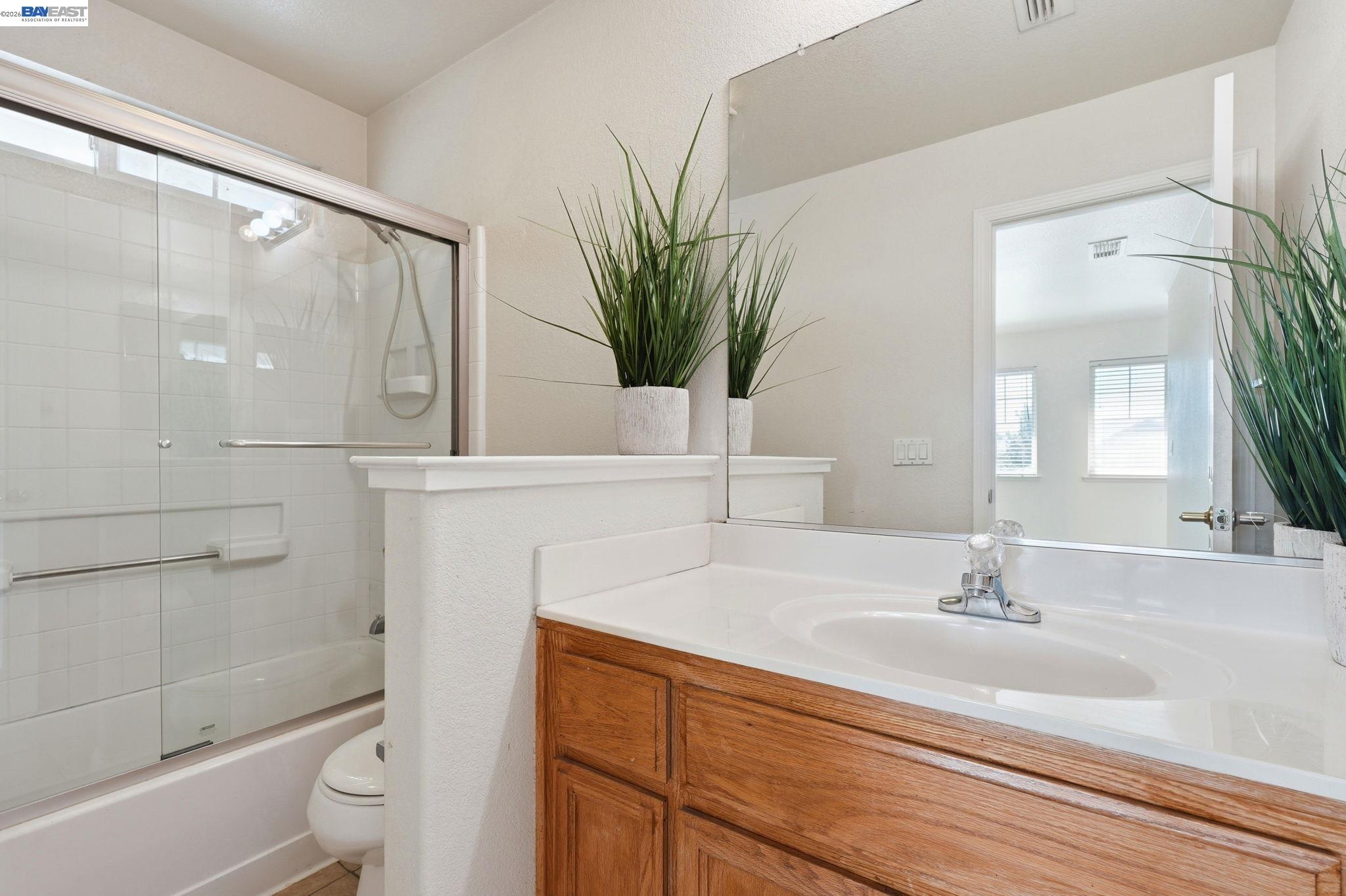 Detail Gallery Image 28 of 46 For 1339 Cherry Blossom, Tracy,  CA 95377-8818 - 6 Beds | 4/1 Baths