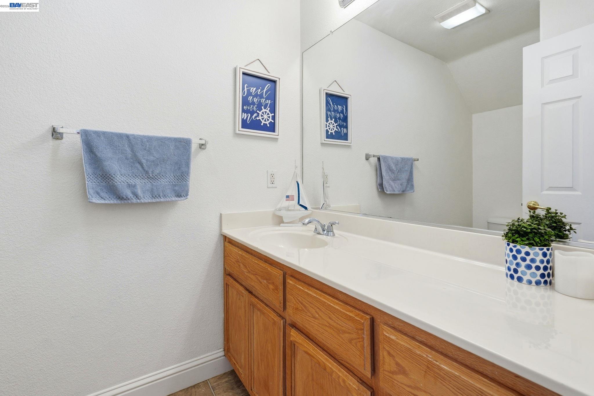 Detail Gallery Image 39 of 46 For 1339 Cherry Blossom, Tracy,  CA 95377-8818 - 6 Beds | 4/1 Baths