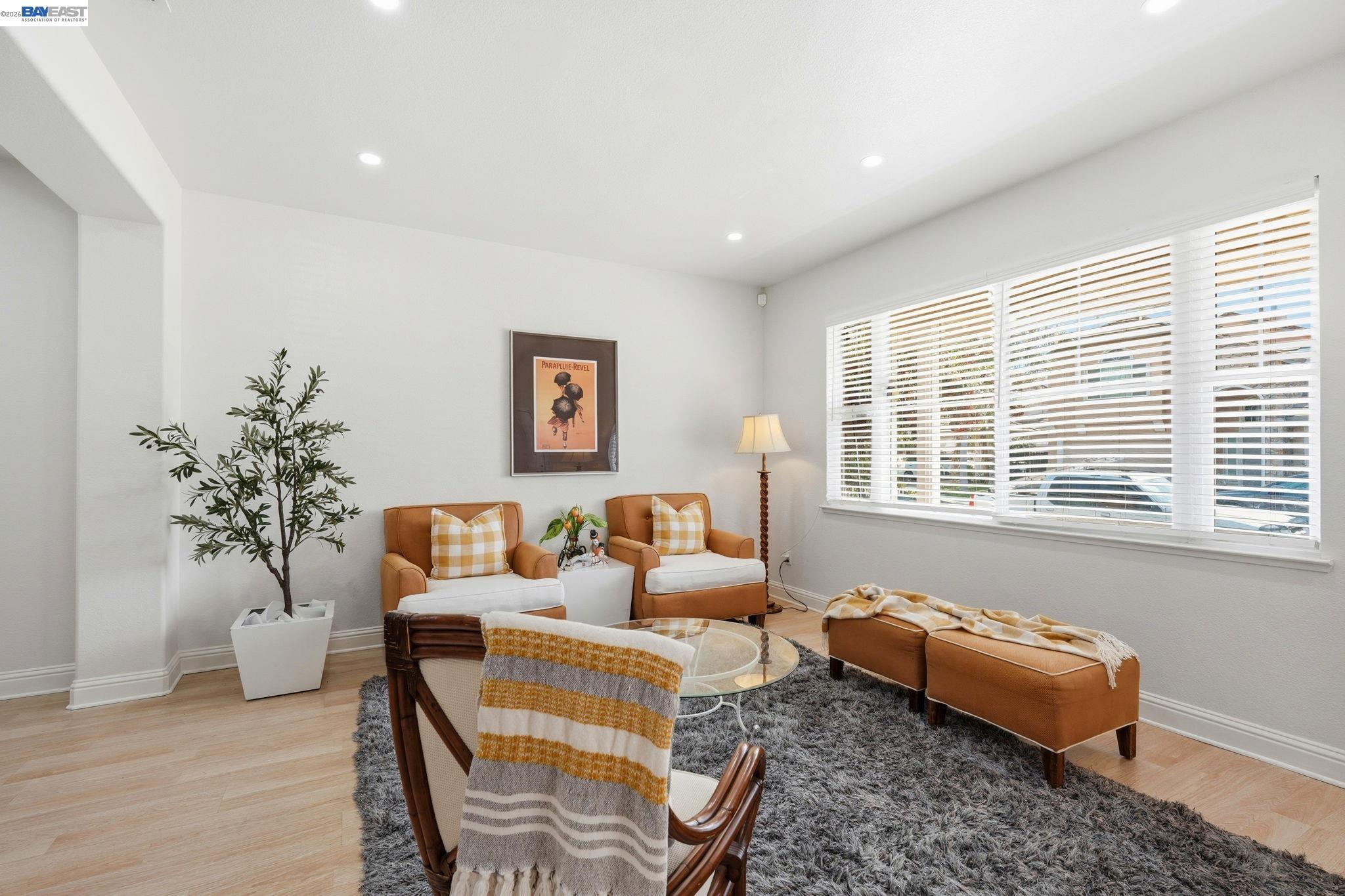 Detail Gallery Image 5 of 46 For 1339 Cherry Blossom, Tracy,  CA 95377-8818 - 6 Beds | 4/1 Baths