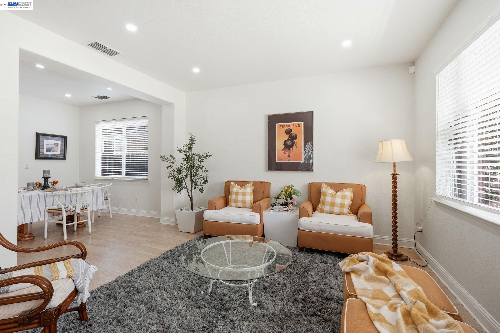 Detail Gallery Image 6 of 46 For 1339 Cherry Blossom, Tracy,  CA 95377-8818 - 6 Beds | 4/1 Baths