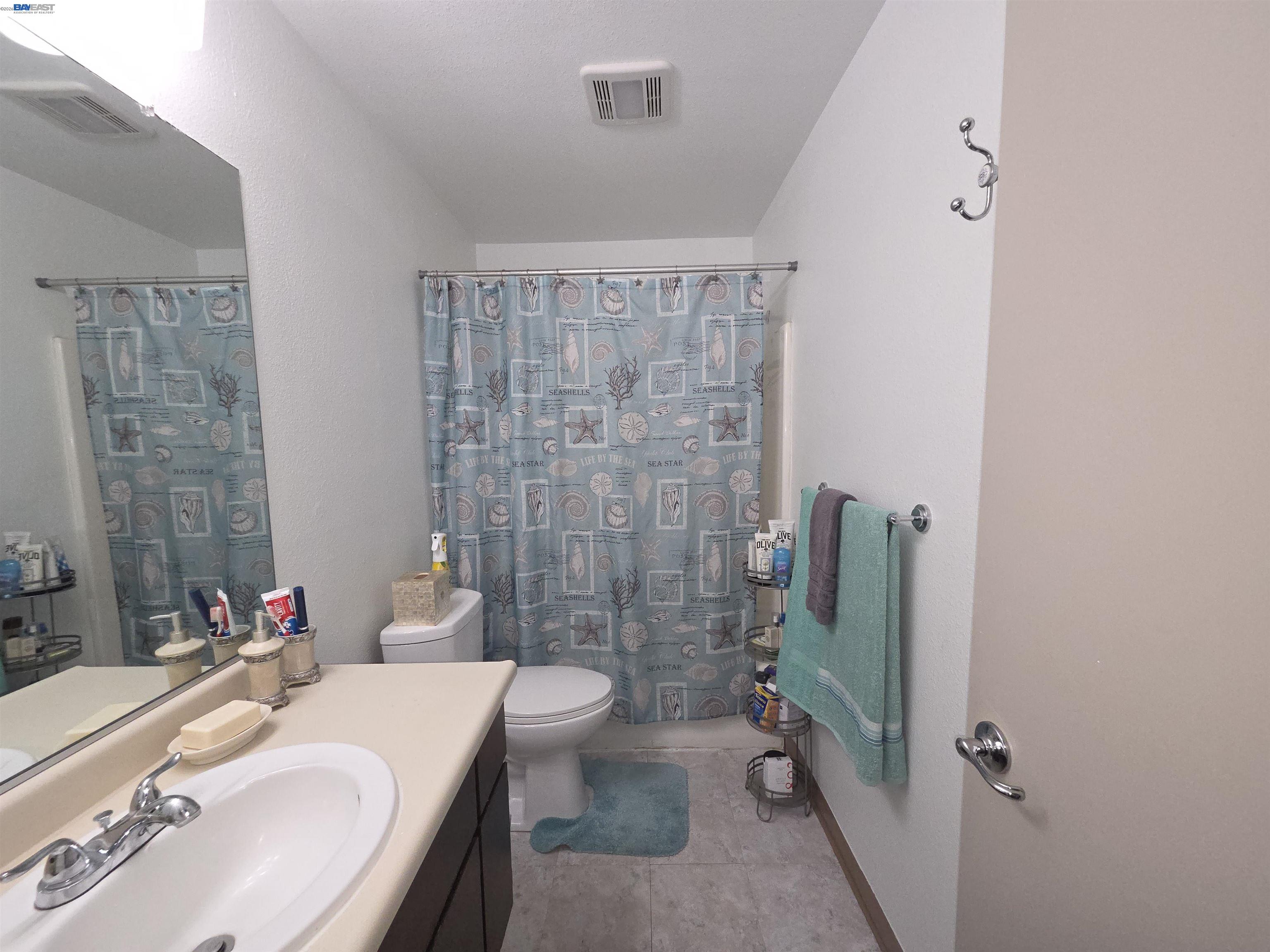 Detail Gallery Image 15 of 28 For 1609 W Swain Rd, Stockton,  CA 95207 - 2 Beds | 2 Baths