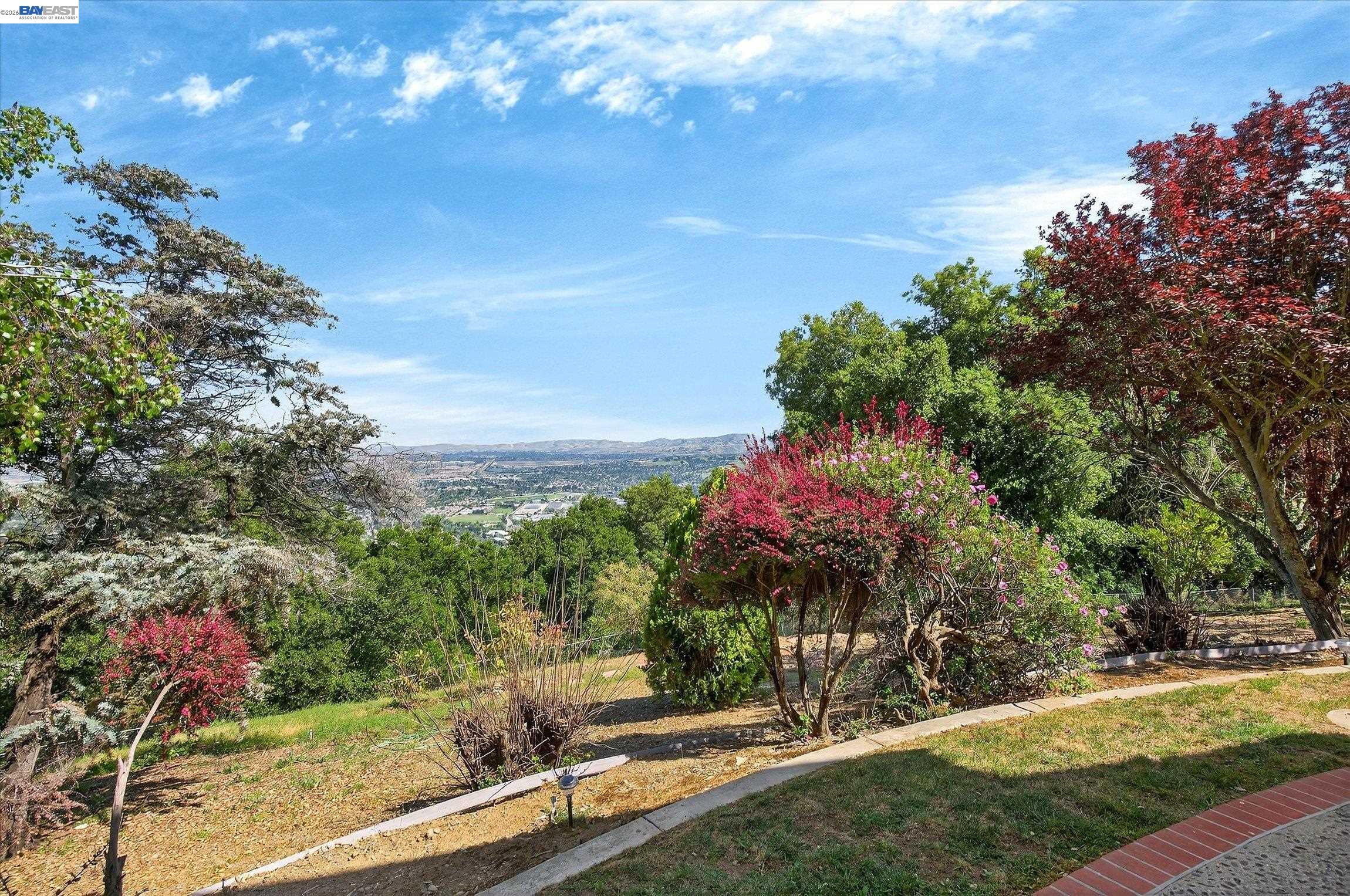 Detail Gallery Image 4 of 59 For 9500 Santos Ranch Rd, Pleasanton,  CA 94588 - 5 Beds | 6/1 Baths