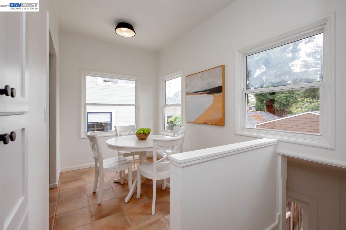 Detail Gallery Image 22 of 60 For 1716 Santa Clara Ave, Alameda,  CA 94501 - 6 Beds | 2 Baths