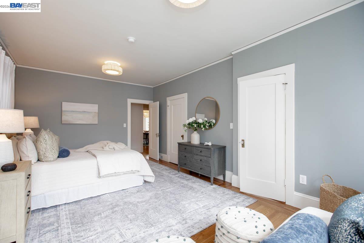 Detail Gallery Image 24 of 60 For 1716 Santa Clara Ave, Alameda,  CA 94501 - 6 Beds | 2 Baths