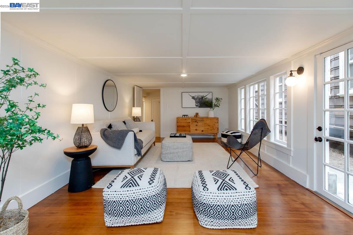 Detail Gallery Image 32 of 60 For 1716 Santa Clara Ave, Alameda,  CA 94501 - 6 Beds | 2 Baths