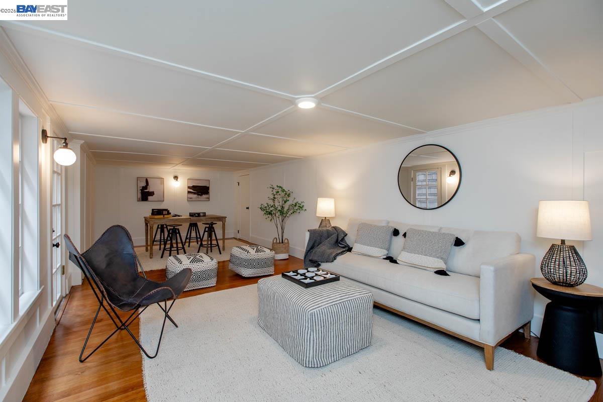 Detail Gallery Image 33 of 60 For 1716 Santa Clara Ave, Alameda,  CA 94501 - 6 Beds | 2 Baths