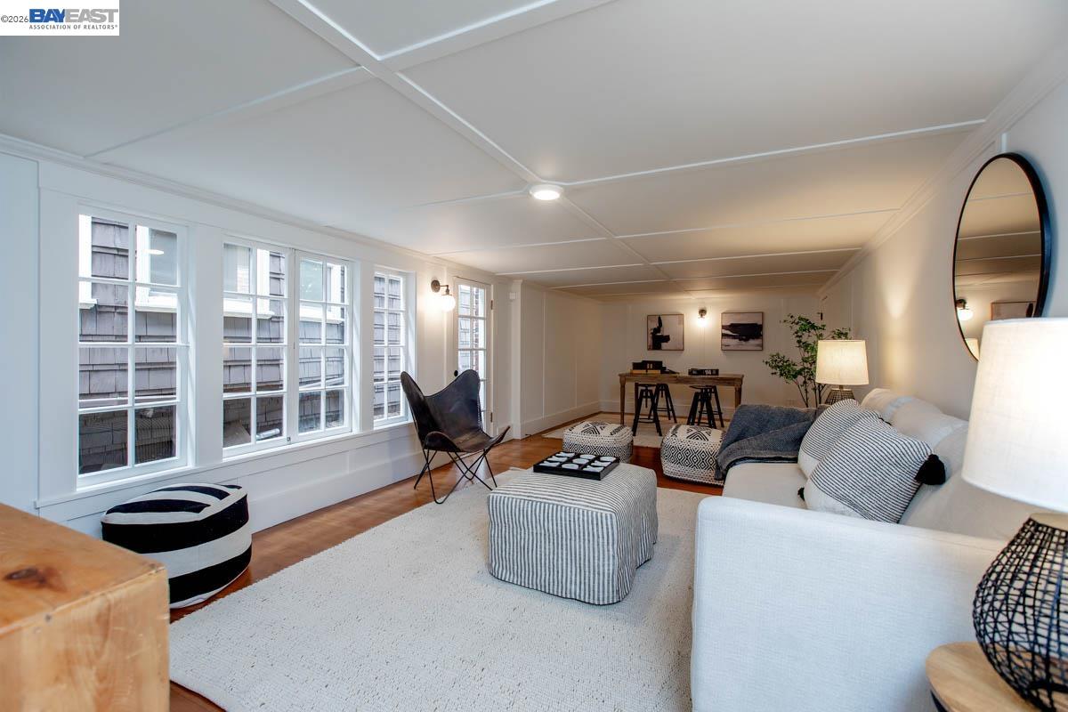 Detail Gallery Image 34 of 60 For 1716 Santa Clara Ave, Alameda,  CA 94501 - 6 Beds | 2 Baths