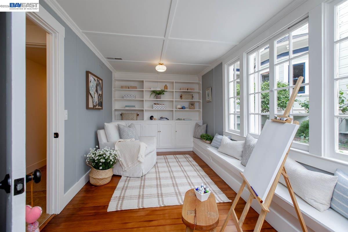 Detail Gallery Image 35 of 60 For 1716 Santa Clara Ave, Alameda,  CA 94501 - 6 Beds | 2 Baths