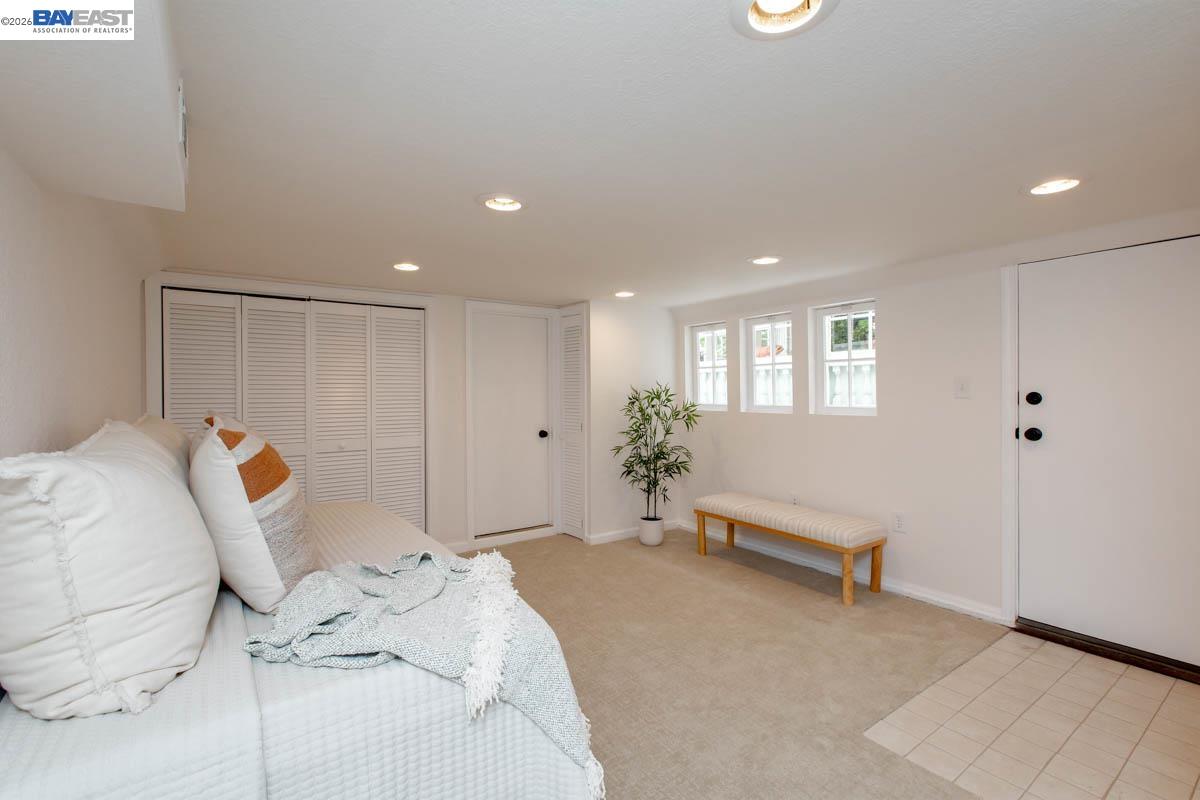 Detail Gallery Image 37 of 60 For 1716 Santa Clara Ave, Alameda,  CA 94501 - 6 Beds | 2 Baths