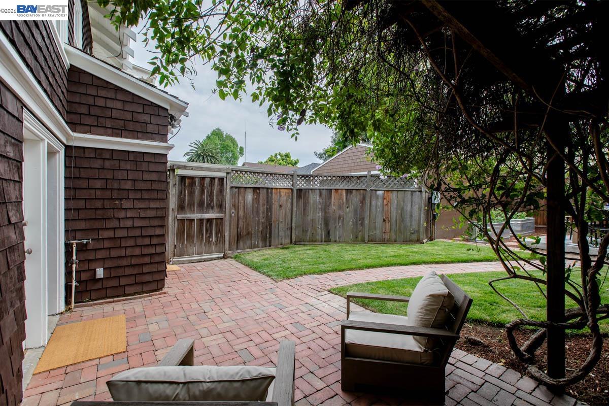 Detail Gallery Image 45 of 60 For 1716 Santa Clara Ave, Alameda,  CA 94501 - 6 Beds | 2 Baths