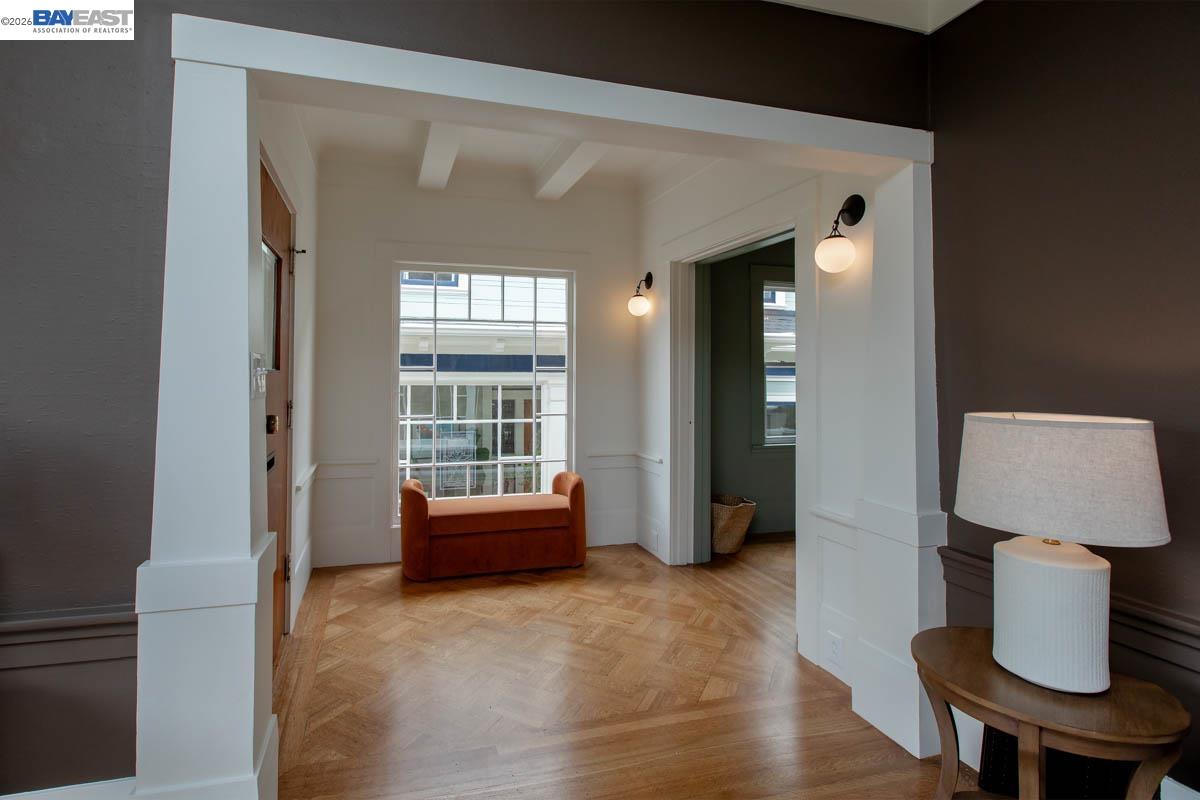 Detail Gallery Image 6 of 60 For 1716 Santa Clara Ave, Alameda,  CA 94501 - 6 Beds | 2 Baths