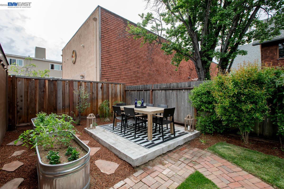 Detail Gallery Image 56 of 60 For 1716 Santa Clara Ave, Alameda,  CA 94501 - 6 Beds | 2 Baths