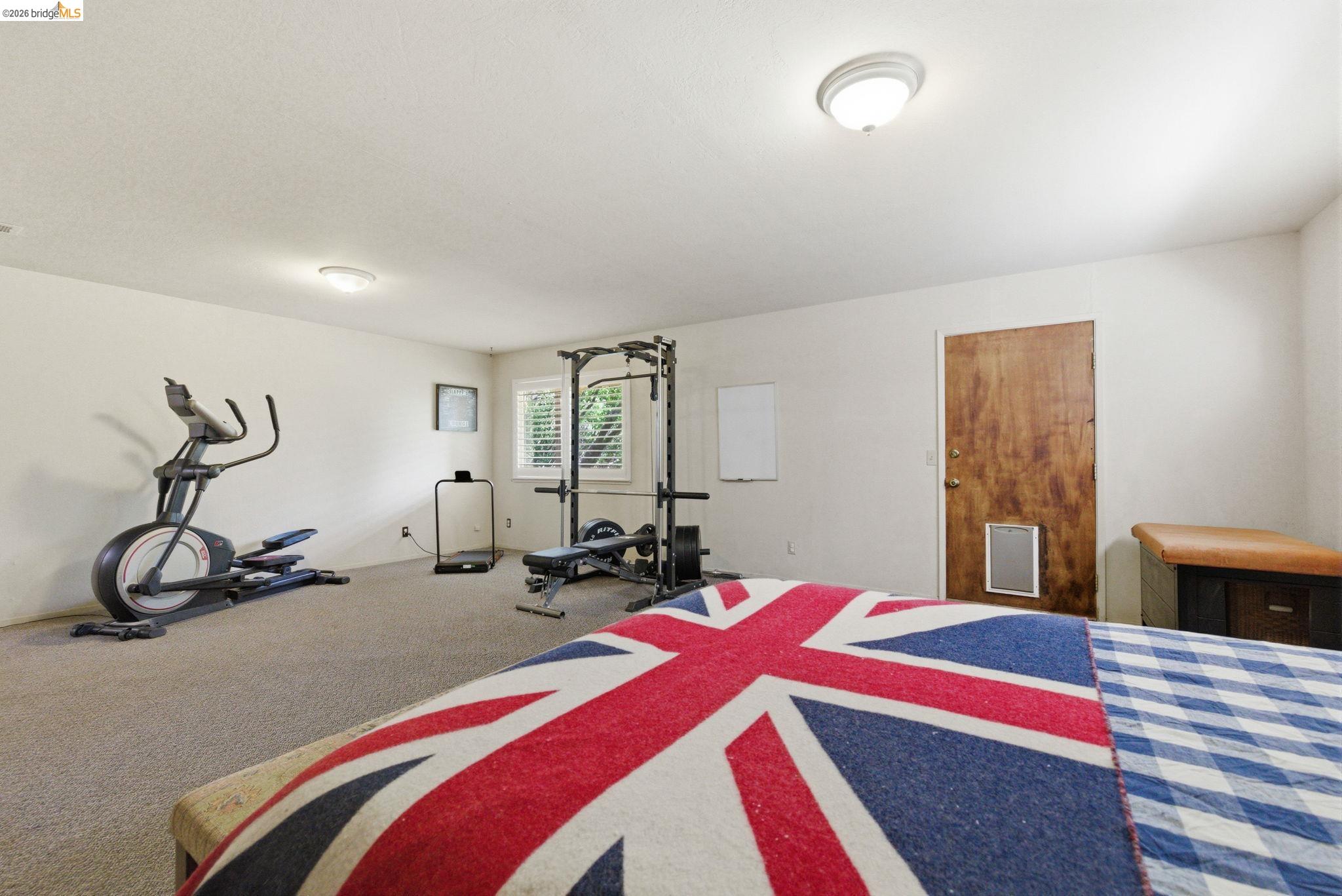 Detail Gallery Image 16 of 34 For 12905 Green Valley Cir, Groveland,  CA 95321-9543 - 3 Beds | 3 Baths