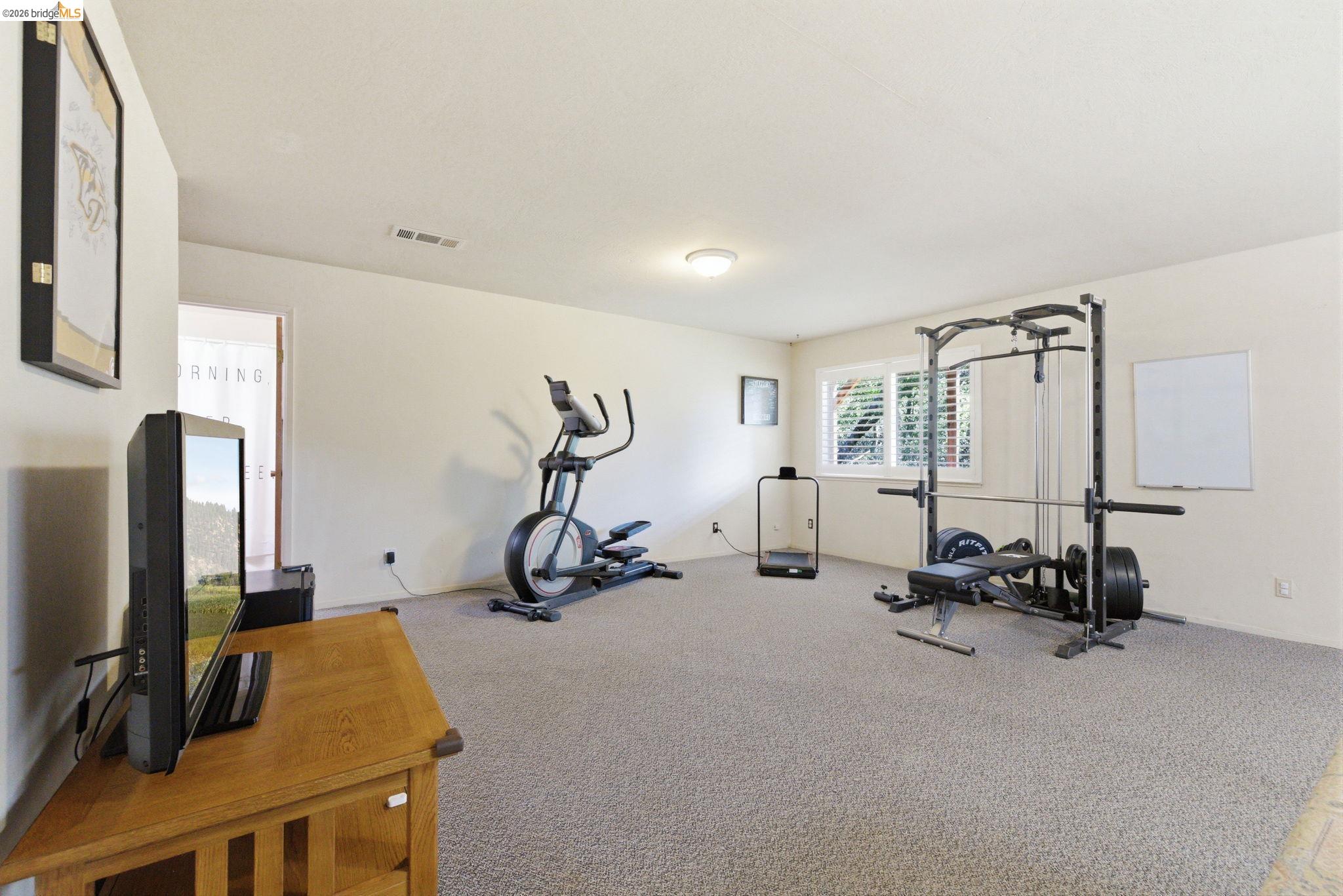 Detail Gallery Image 17 of 34 For 12905 Green Valley Cir, Groveland,  CA 95321-9543 - 3 Beds | 3 Baths