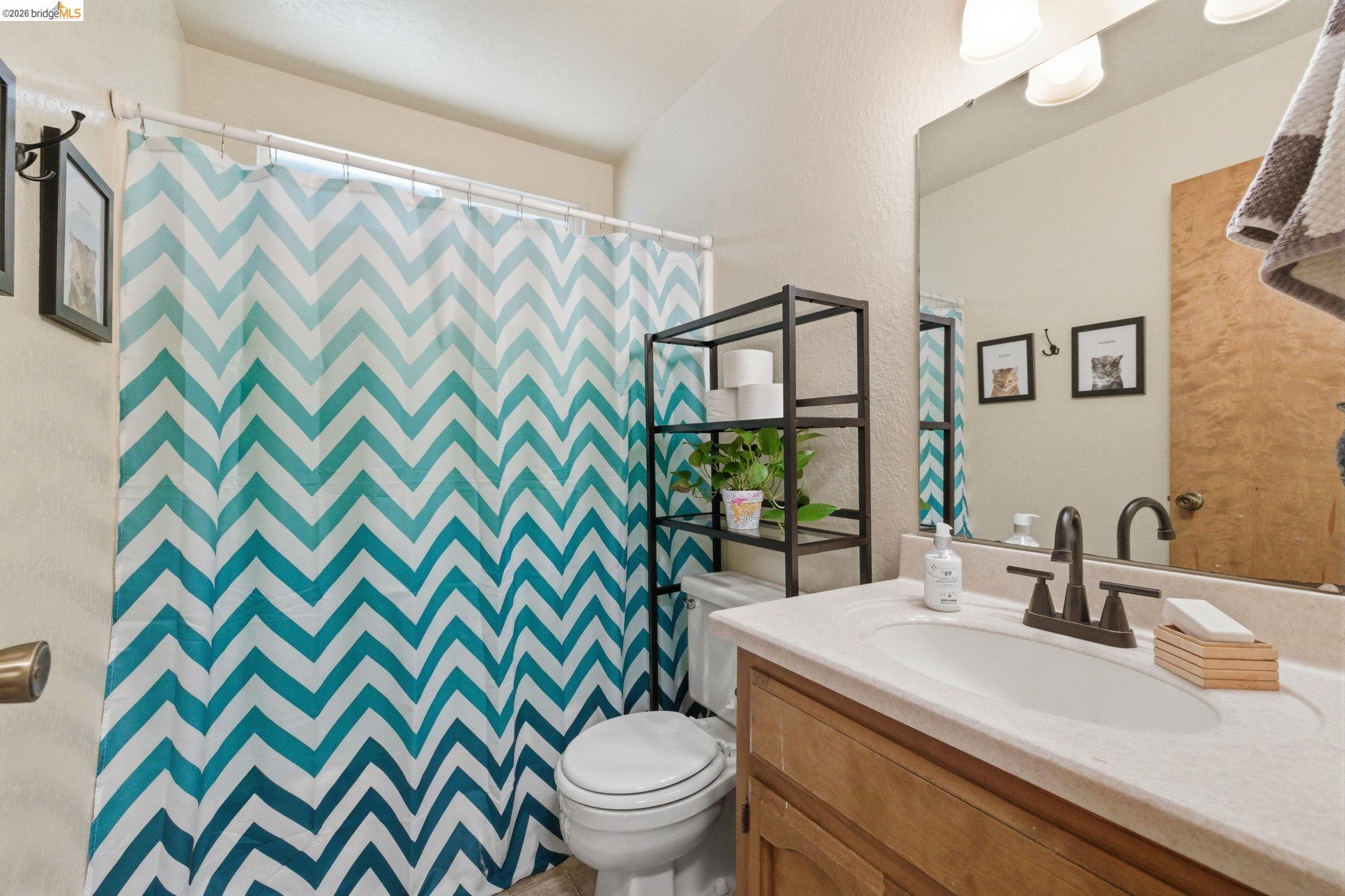 Detail Gallery Image 23 of 34 For 12905 Green Valley Cir, Groveland,  CA 95321-9543 - 3 Beds | 3 Baths