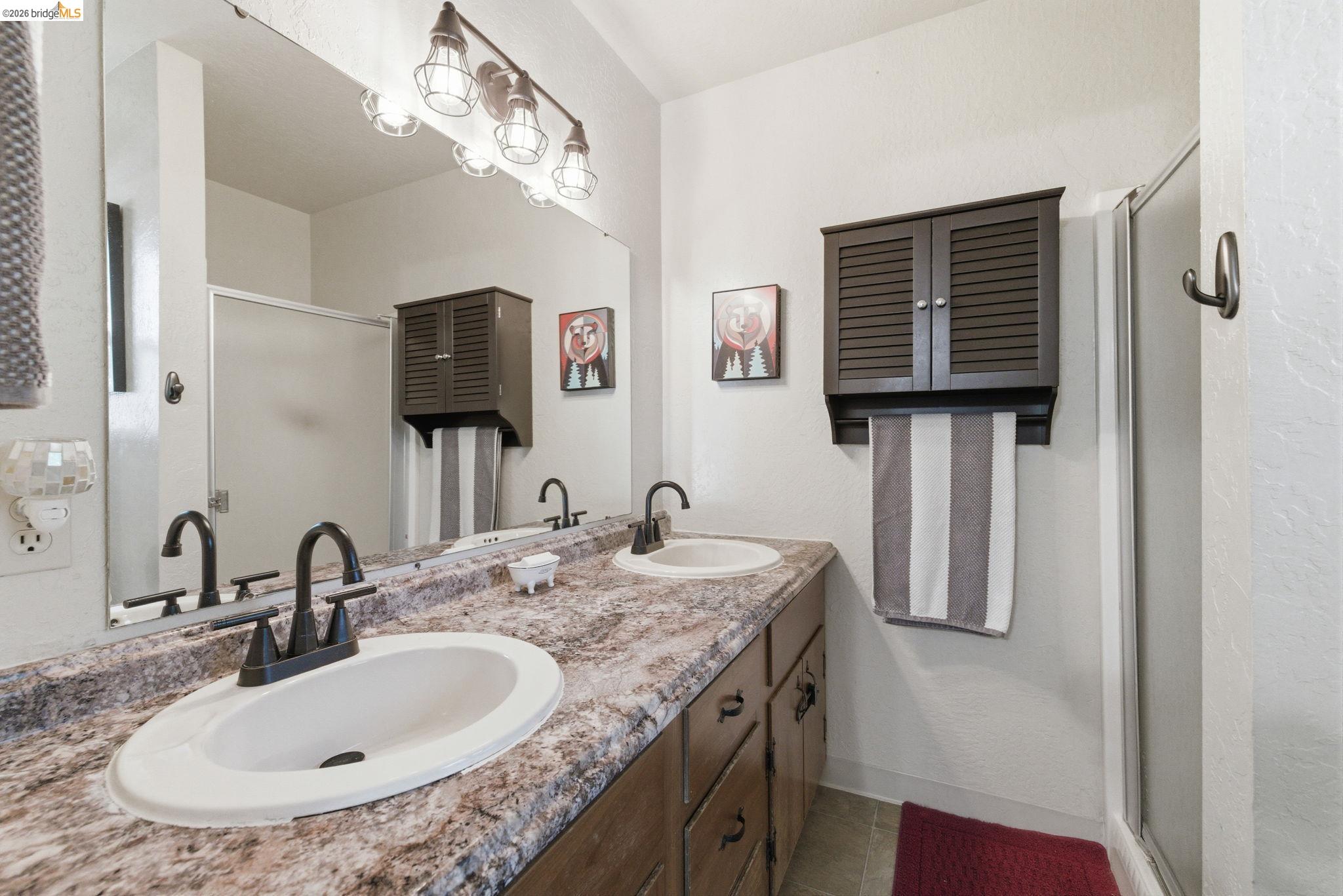 Detail Gallery Image 26 of 34 For 12905 Green Valley Cir, Groveland,  CA 95321-9543 - 3 Beds | 3 Baths