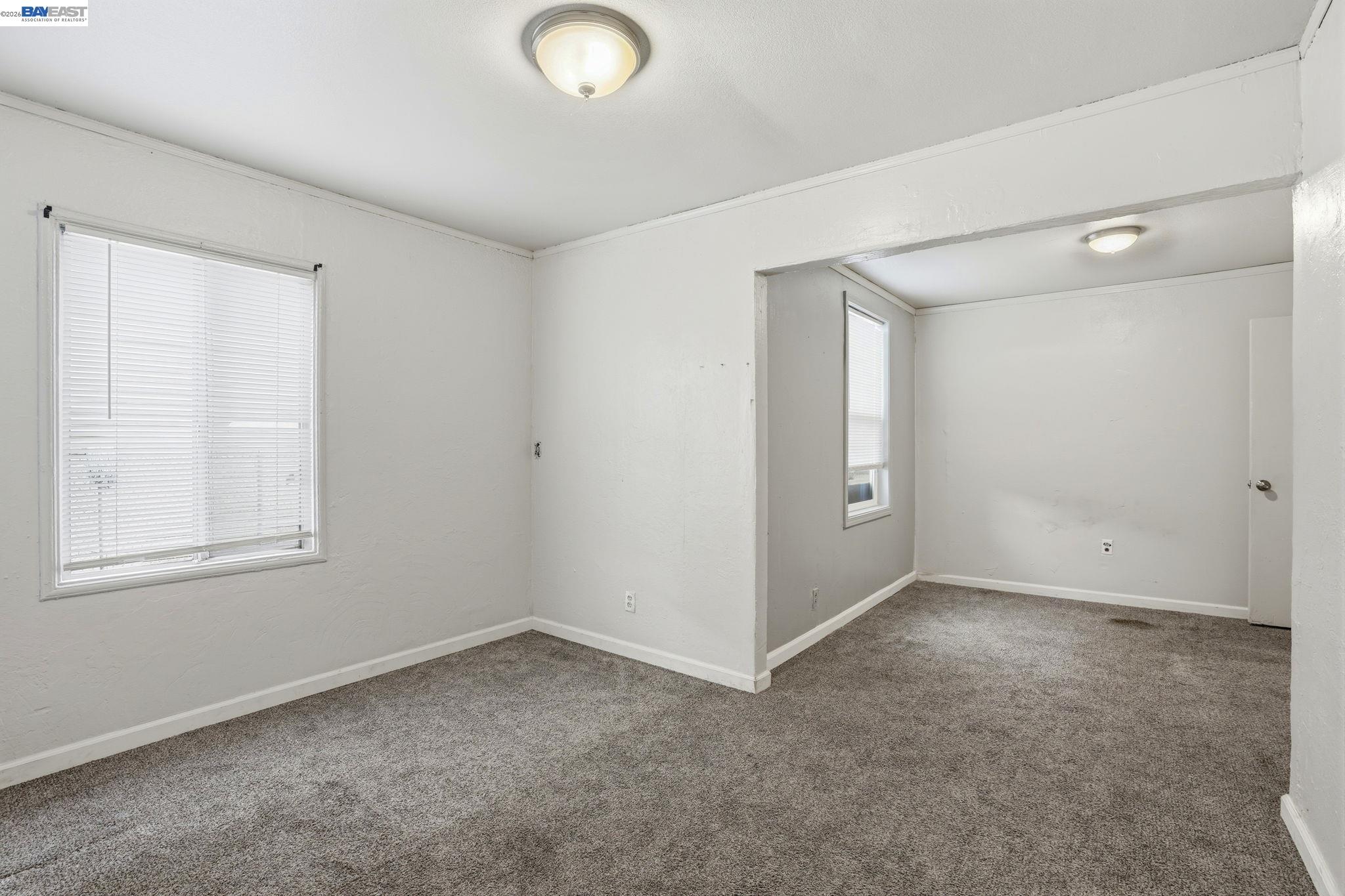 Detail Gallery Image 11 of 23 For 1021 72nd Ave, Oakland,  CA 94621 - 2 Beds | 2 Baths