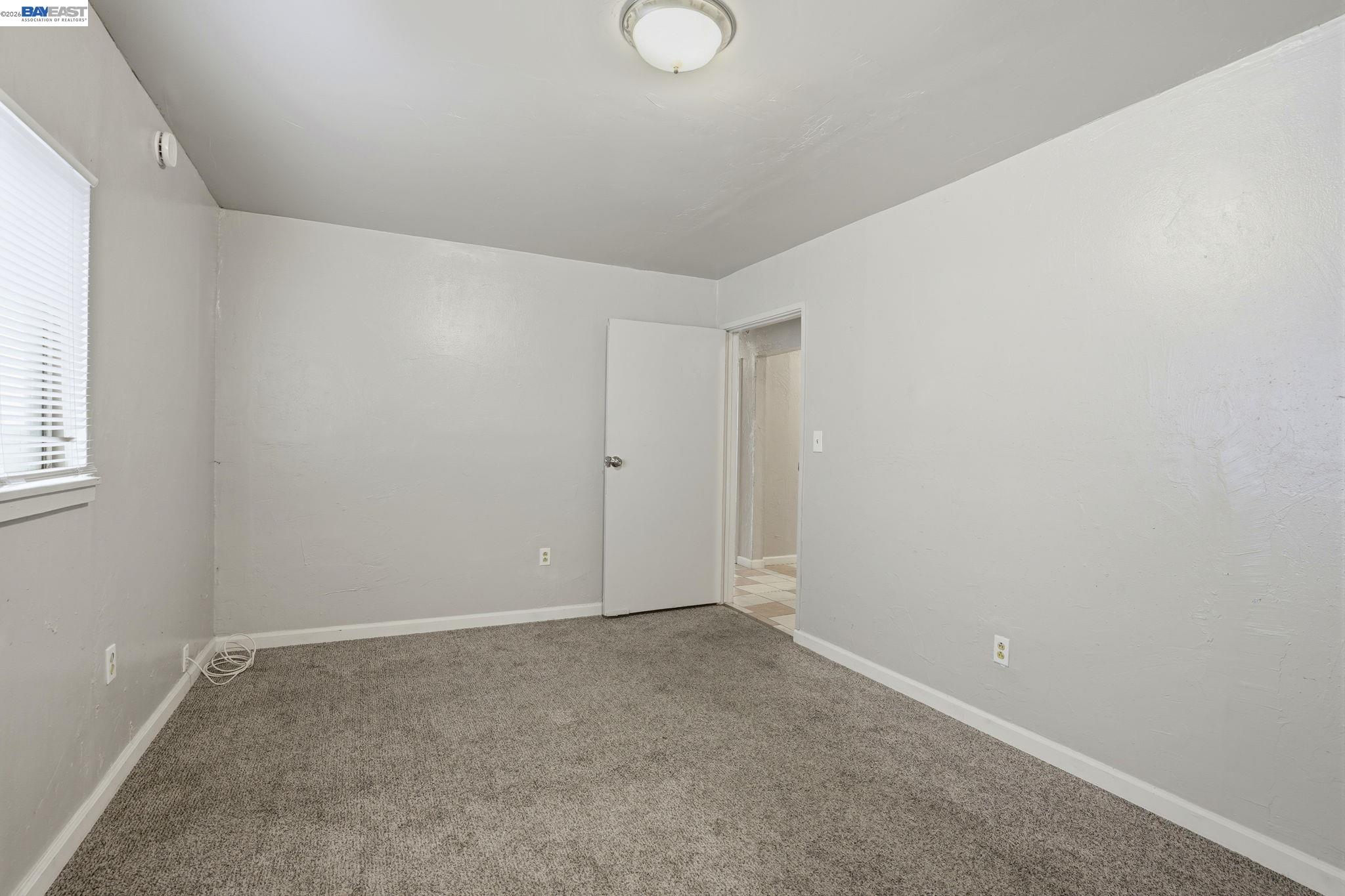 Detail Gallery Image 16 of 23 For 1021 72nd Ave, Oakland,  CA 94621 - 2 Beds | 2 Baths