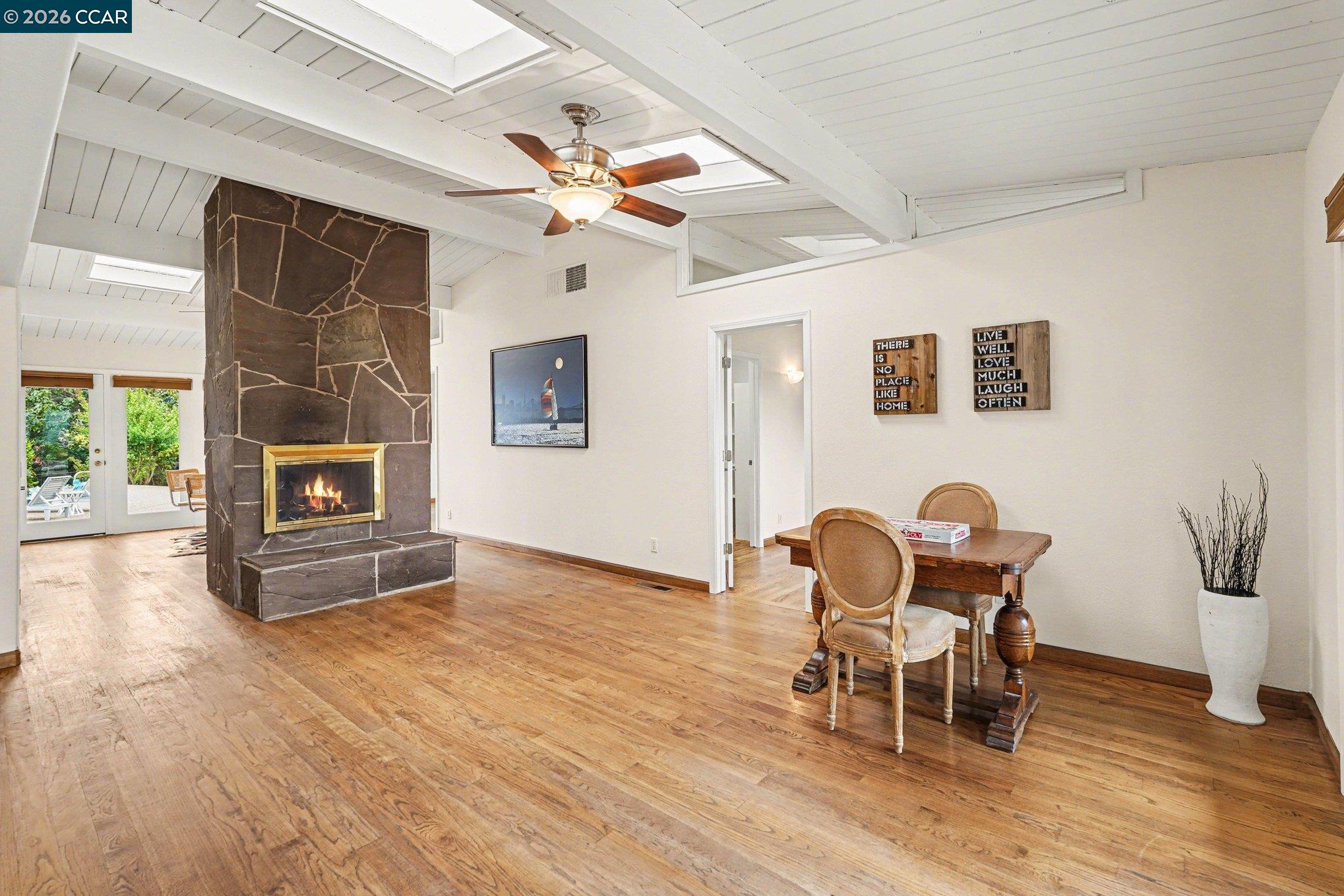 Detail Gallery Image 14 of 49 For 4885 Milden Rd, Martinez,  CA 94553 - 6 Beds | 3/2 Baths